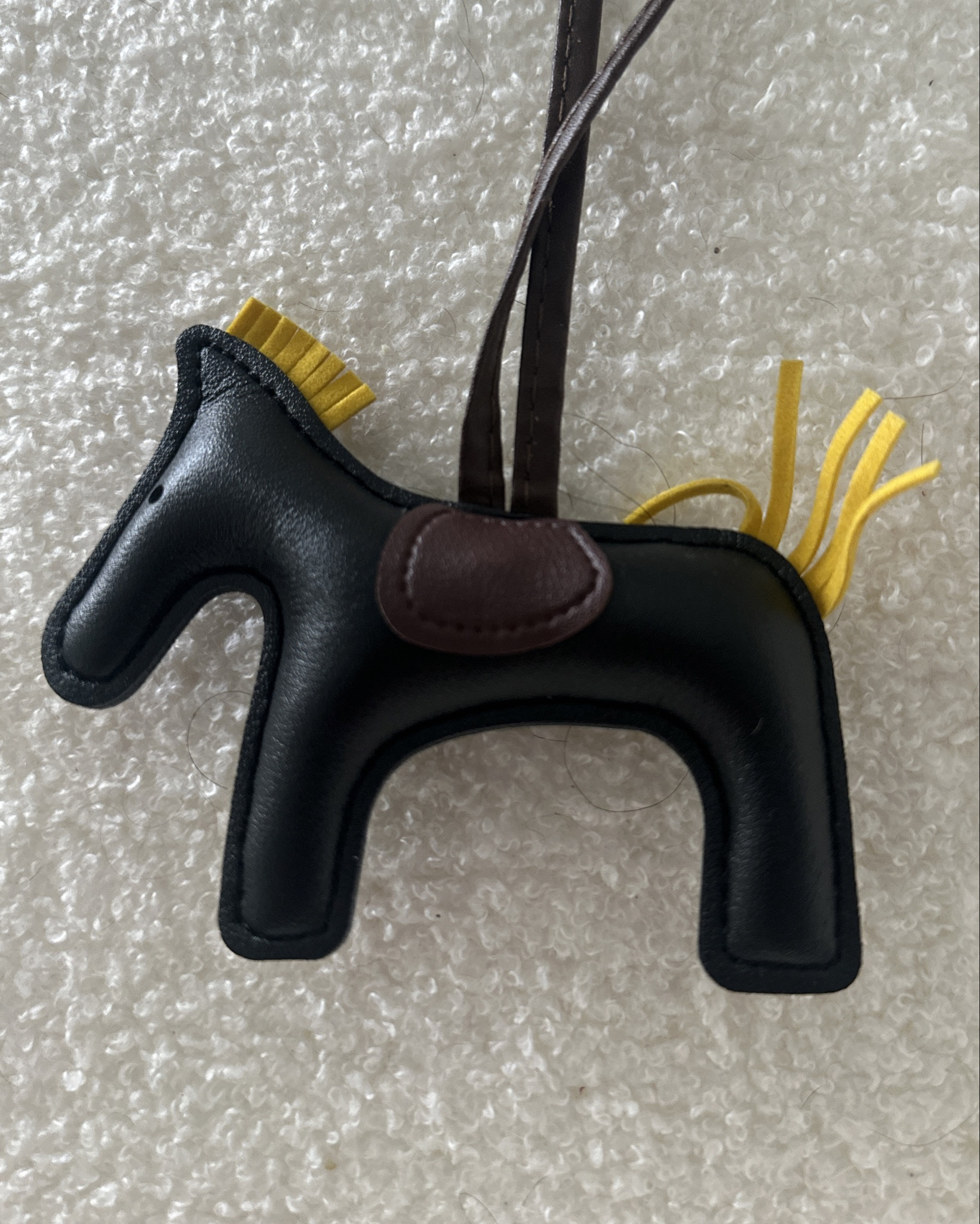 Hermes Horse Keychain or purse chain . Super cute love this little guy #hermes #fencefind #dhgate

#LTKautumn 

#LTKmodest #LTKstyletip
