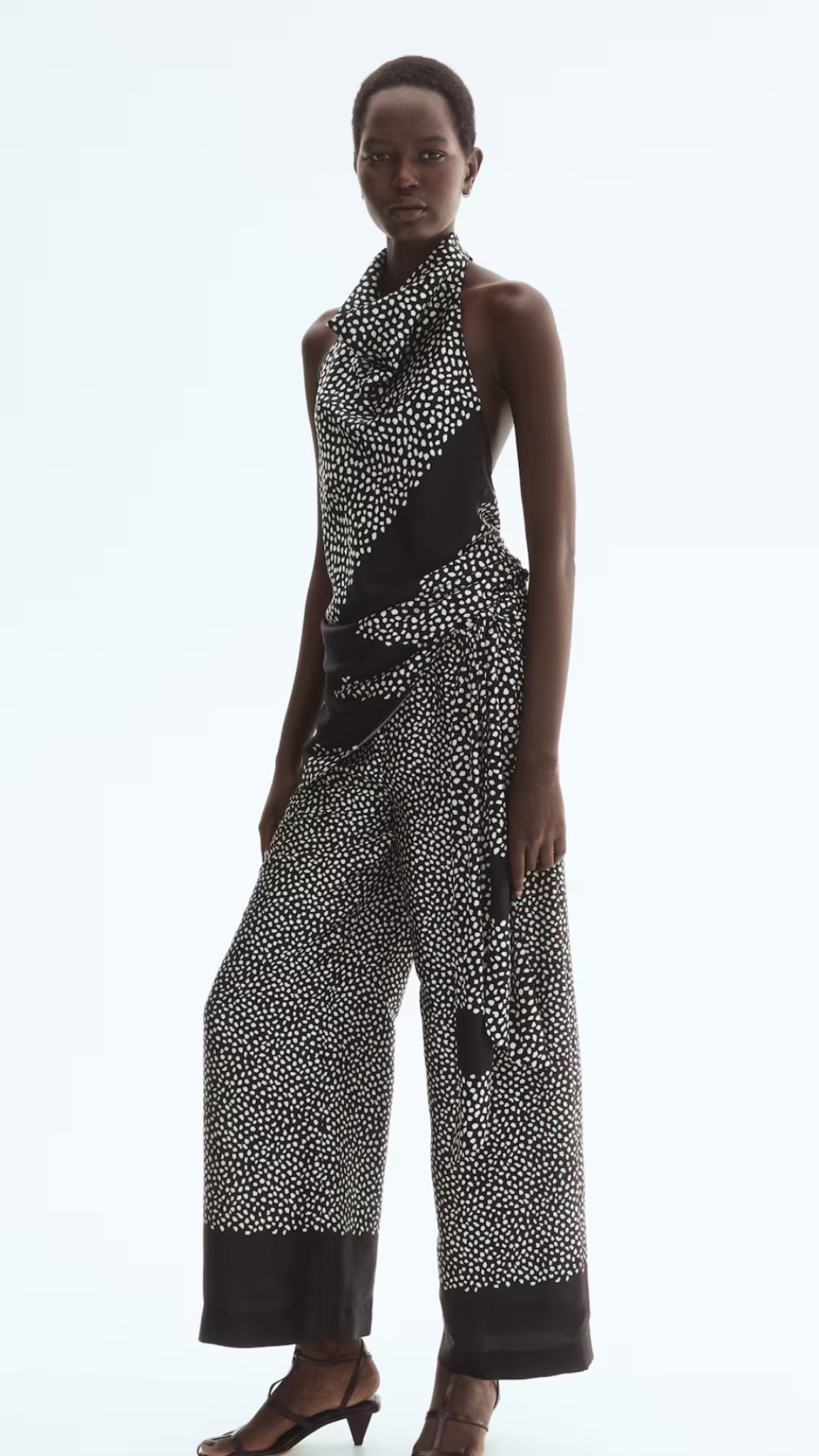 Polka dot set 

#LTKeurope #LTKstyletip #LTKFashionMonth