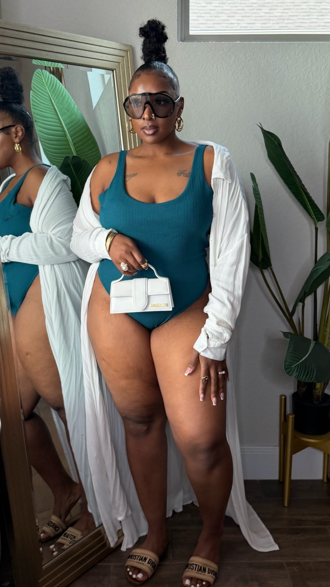 Perfect swimsuit for my curvy girls 🤍
Wearing a size Large (Recommend sizing down)  
#YittySwim #Yitty

#LTKMidsize #LTKPlusSize #LTKSwim