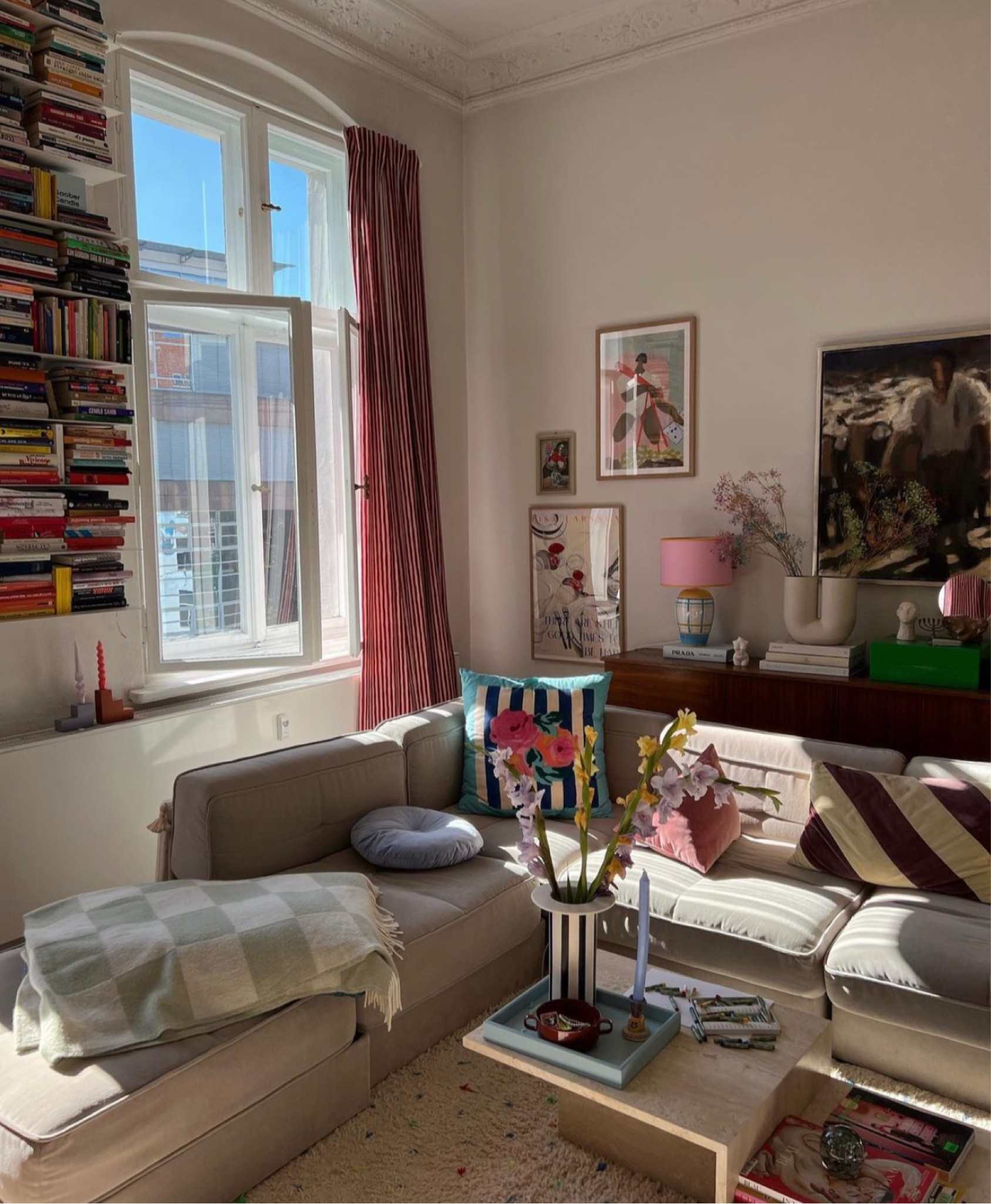 Colourfully indoors🪆

#LTKFind #LTKSeasonal #LTKhome