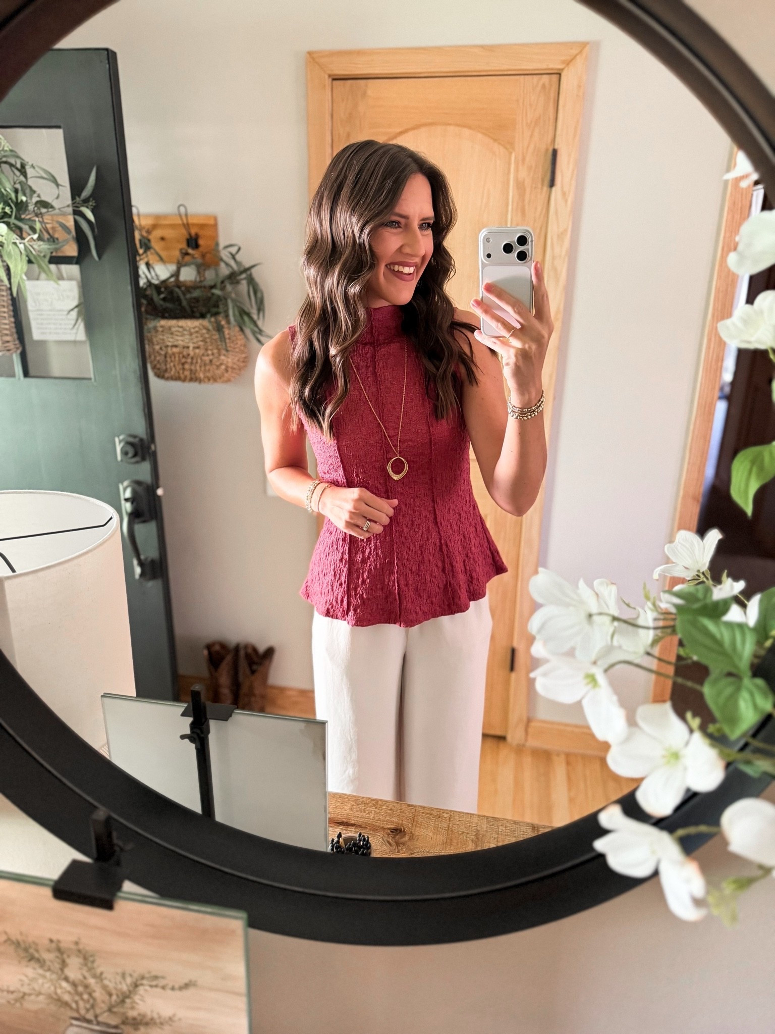 This top from @kohls is absolutely stunning! The texture and fit are incredibly flattering. 👌🏻 #kohlspartner #kohlsfinds