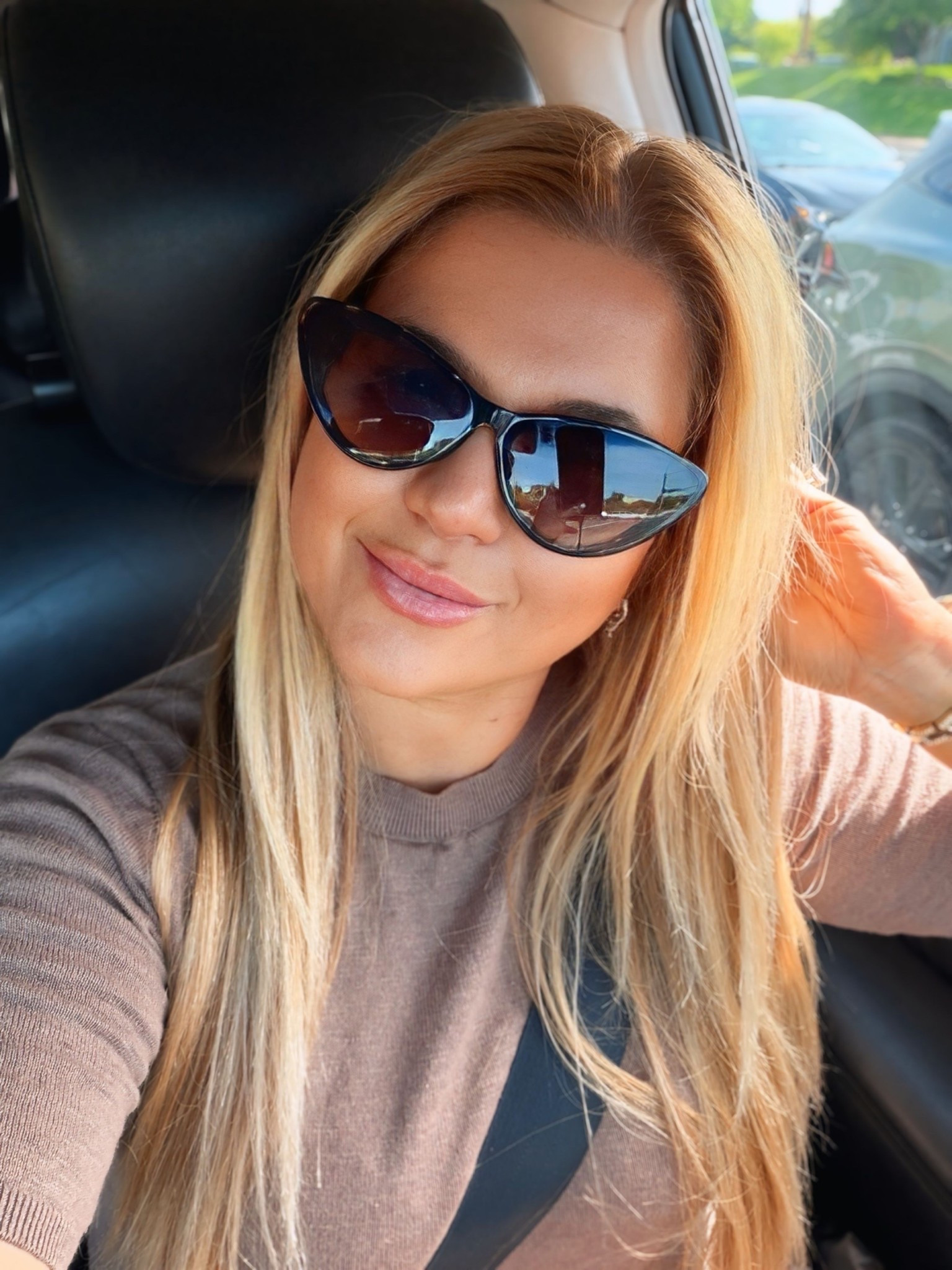 Easy everyday look I keep reaching for 🤍✨

This is one of those simple outfits that always works — comfortable, effortless, and still put together. As a mom, I love pieces like this that make getting ready feel easy but still polished for real life.

Pieces in this look:
• fitted neutral short sleeve top
• everyday basic skirt
• mini cat-eye sunglasses
• casual everyday essentials

These are the kind of staples I wear on repeat — perfect for errands, school drop-offs, capsule closets or just everyday moments while still feeling confident and put together 🤍

Everything is linked on my LTK ✨

XOXO,
Ana Randall 💗

#LTKOver40 #LTKootd #LTKmomlife