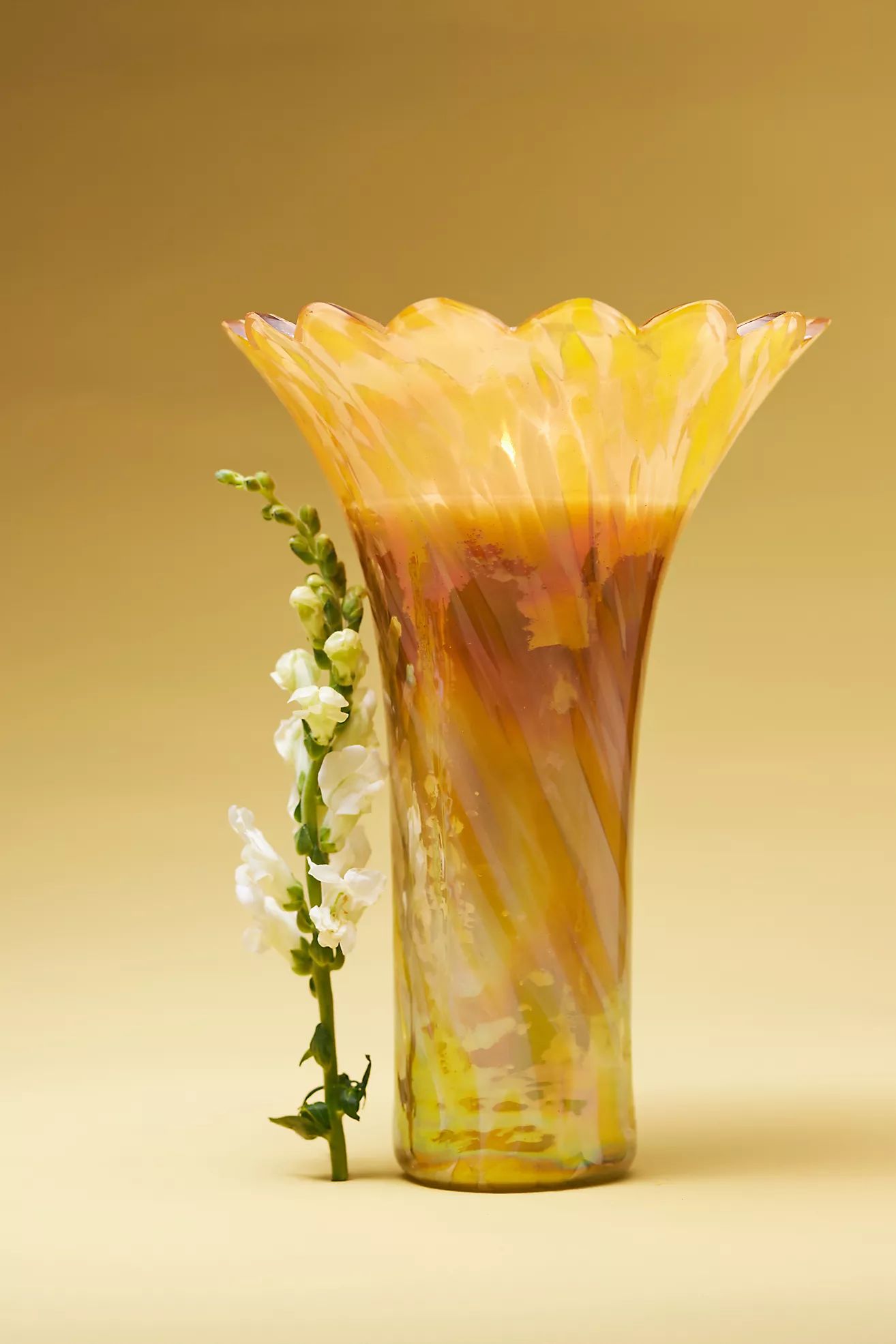 Cheena Fresh Vetiver & Sandalwood Glass Floral Candle | Anthropologie (US)