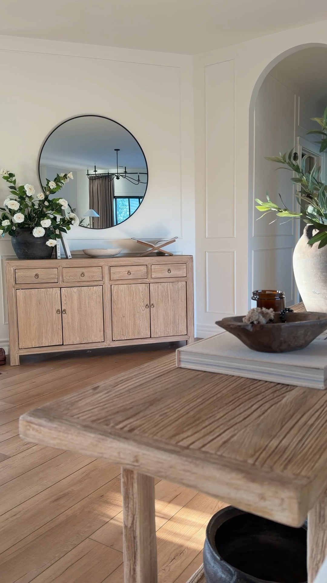a sideboard moment 🤎

#LTKcanada #LTKsale #LTKhome