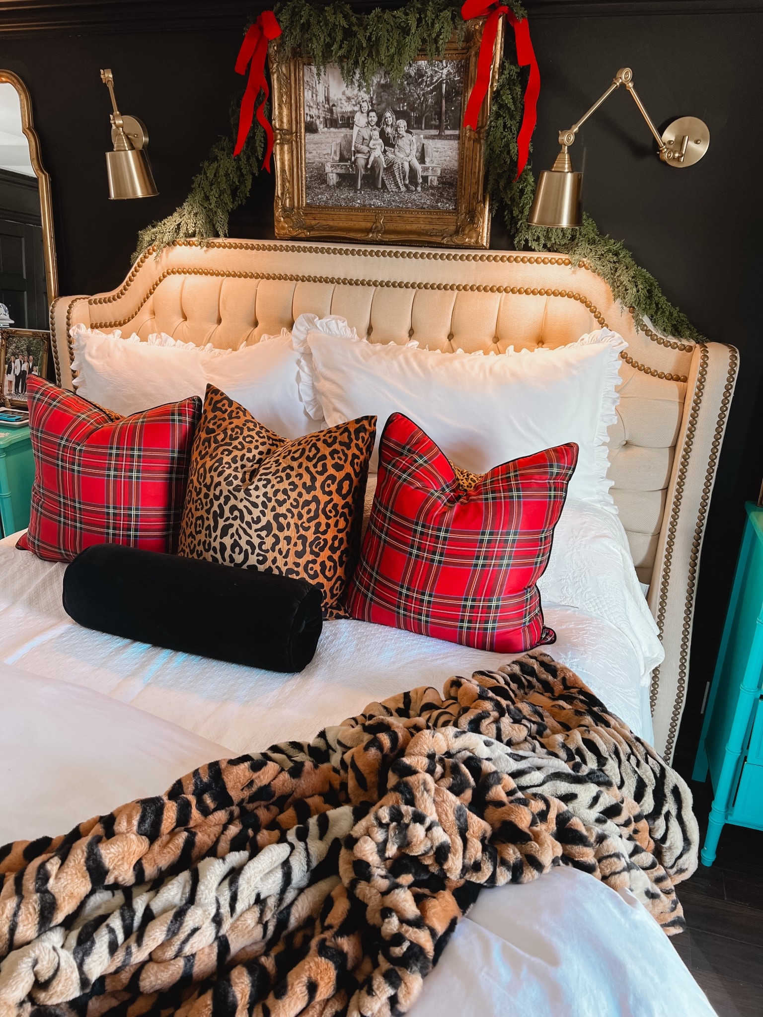 Master bedroom Christmas decor 

#LTKSeasonal #LTKHoliday #LTKHome