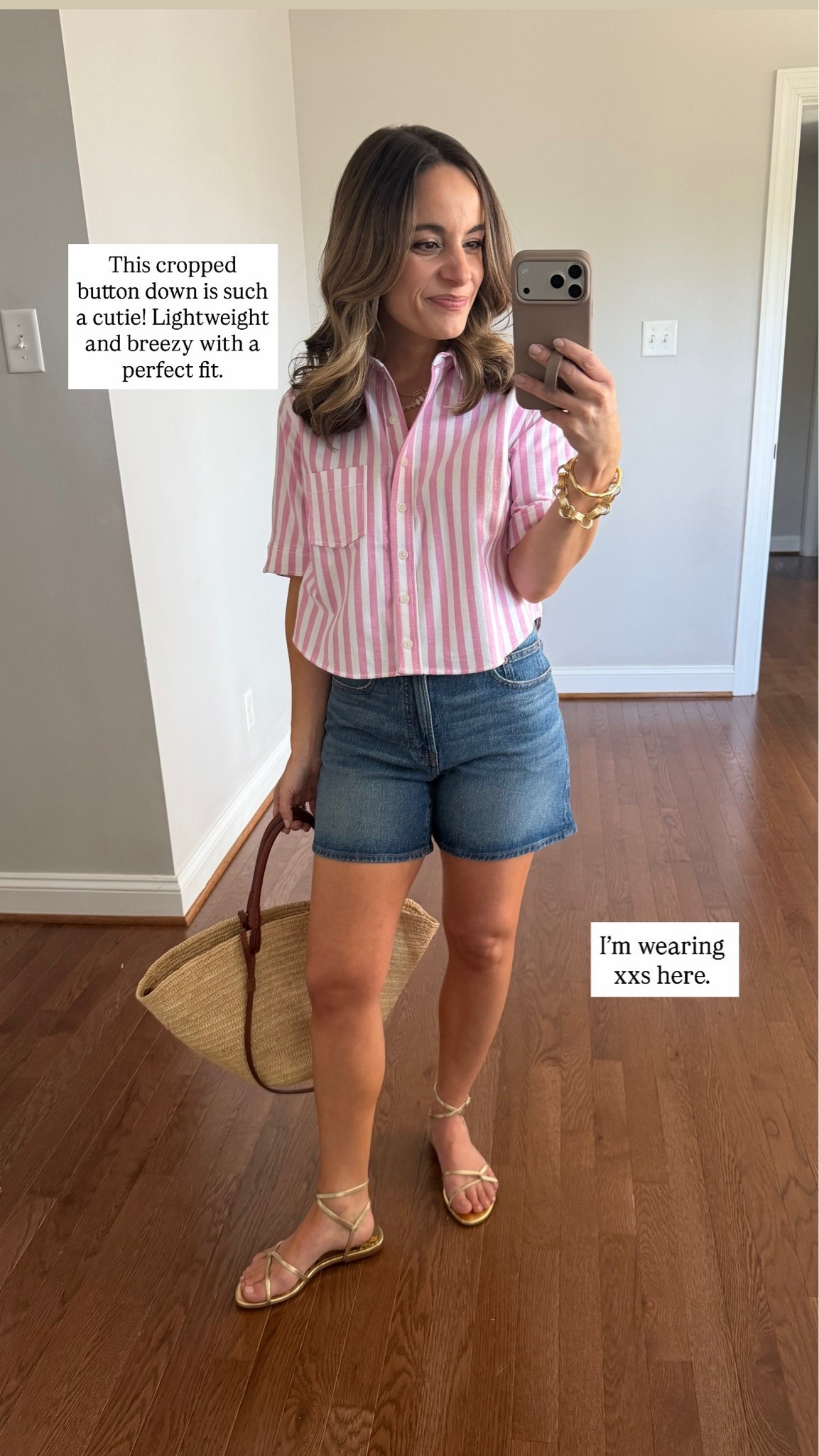 I used to almost always tuck in my tops but lately I’ve been reaching for a breezy cropped top instead. Here are 7 petite friendly options! 

Button down (Anthropologie): xxs 
Shorts (Madewell): 25 - sized up

#LTKPetite