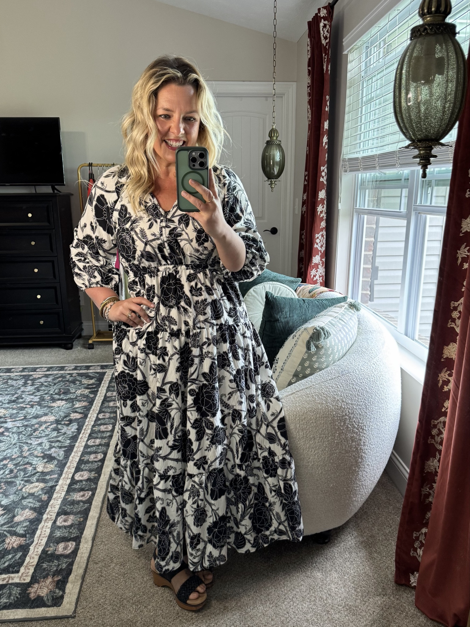 Give me alllll the Walmart fashion new arrivals! This floral maxi dress is darling! I’m 5’2” size 10/12 & sized down to a medium in this one. 

#LTKMidsize #LTKPetite #LTKOver40