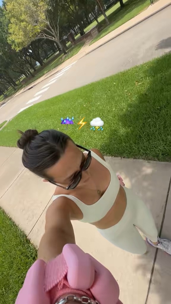 walkingggg

@Vuori US

#LTKActive #LTKootd #LTKfitnessgoals