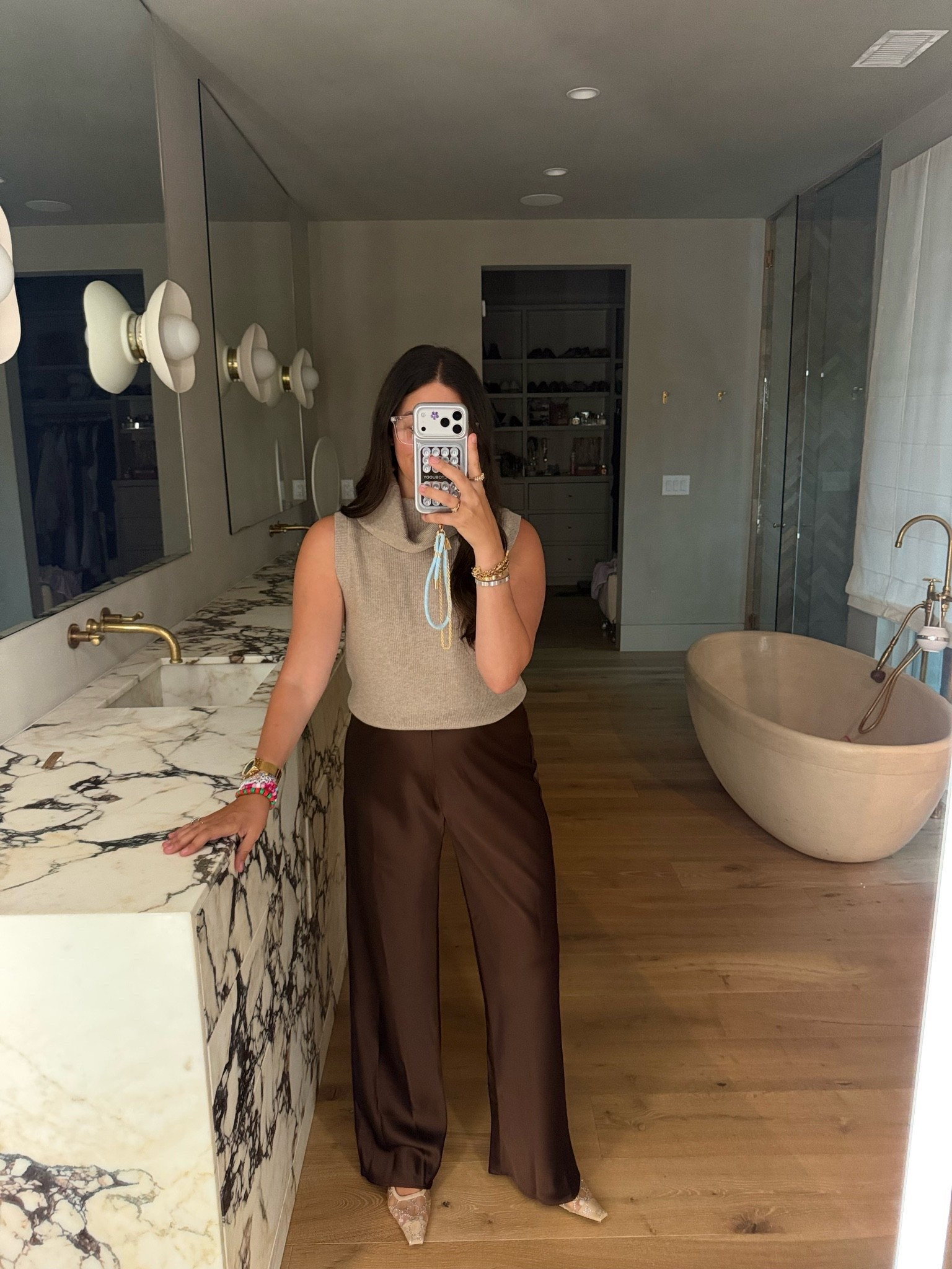 WAYF pieces on sale!  

Top: medium 
Bottoms: medium 

Dressupbuttercup.com #dressupbuttercup #dederaad

#LTKootd #LTKmomlife #LTKSaleAlert