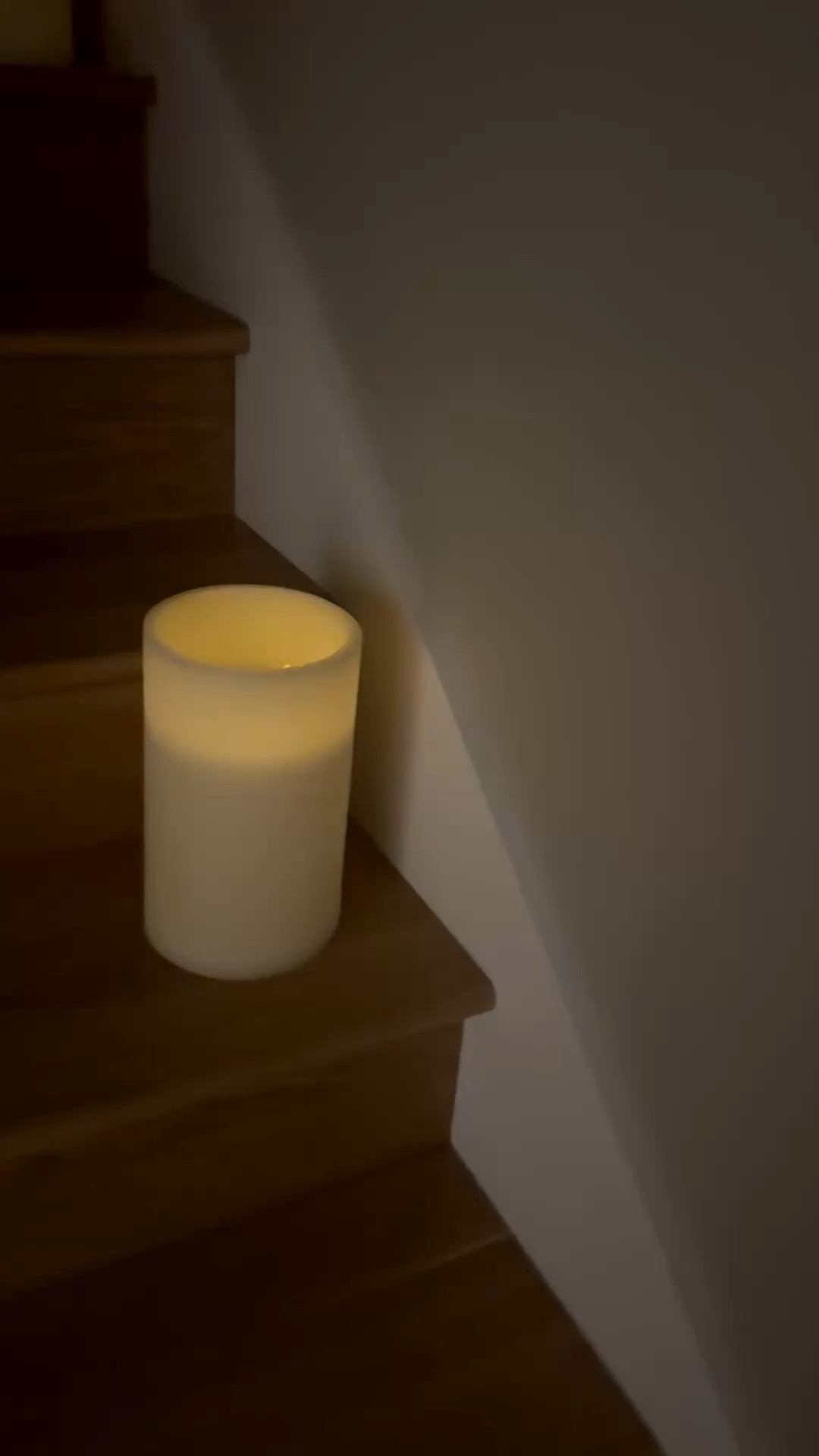 Battery operated 
Timed candle lights 
Large candles 
Wax feel 

#LTKHome