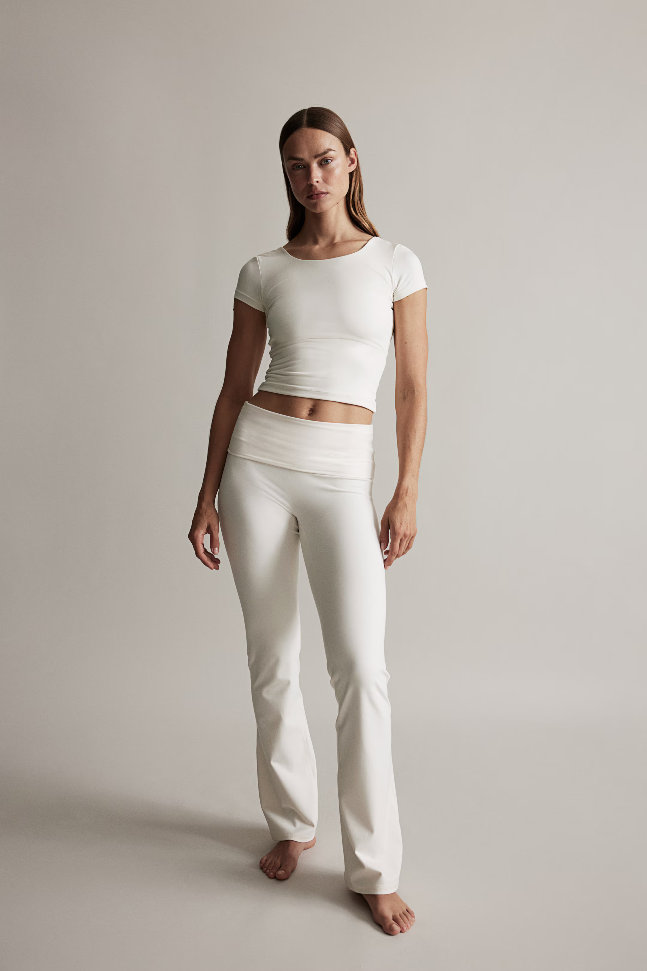 Flared Yoga Leggings in SoftMove™ | H&M (US + CA)