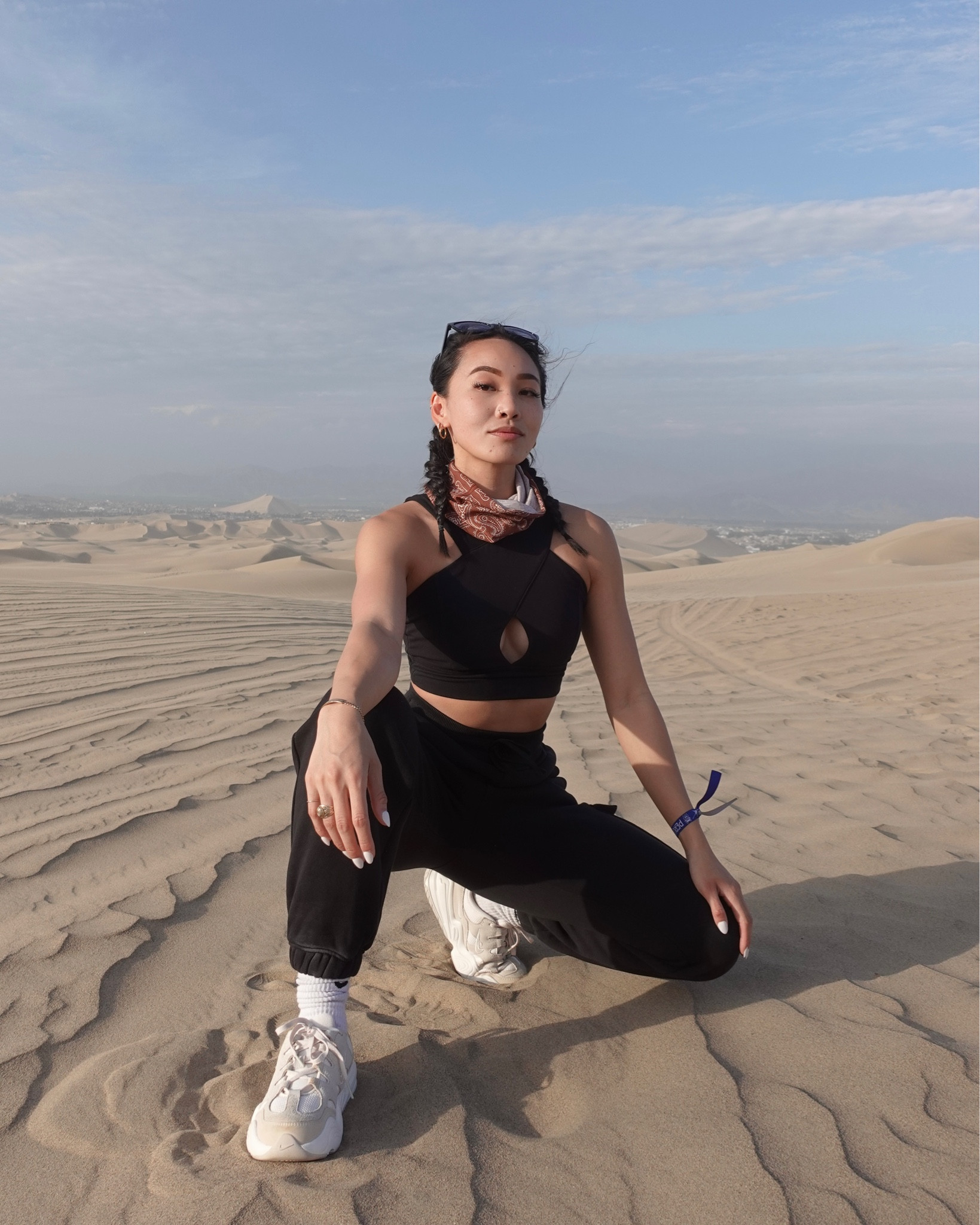 one of my favorite fits from this trip 😮‍💨 dc: tracy to save on buffbunny! #LTKperu #desertoutfitinspo #desertoutfit