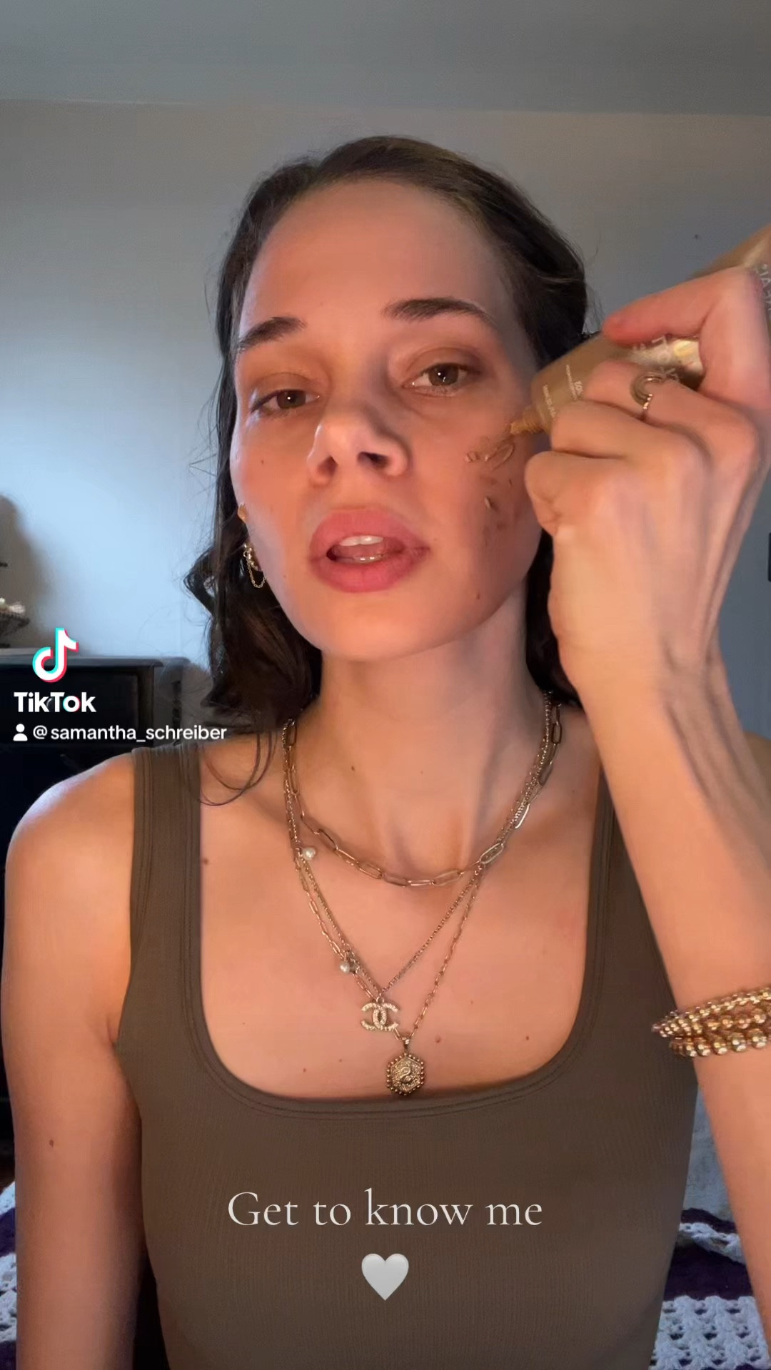 Get ready with me + Get to know me 🤍

#LTKVideo #LTKbeauty
