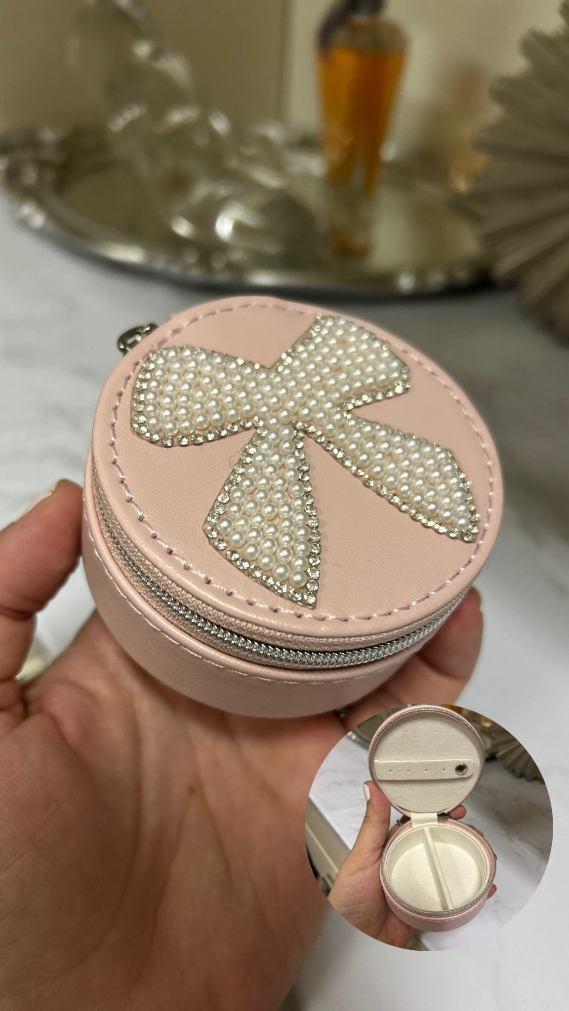 This has to be the cutest little travel jewelry box ever🎀✨

#LTKStyleTip #LTKTravel #LTKFindsUnder50