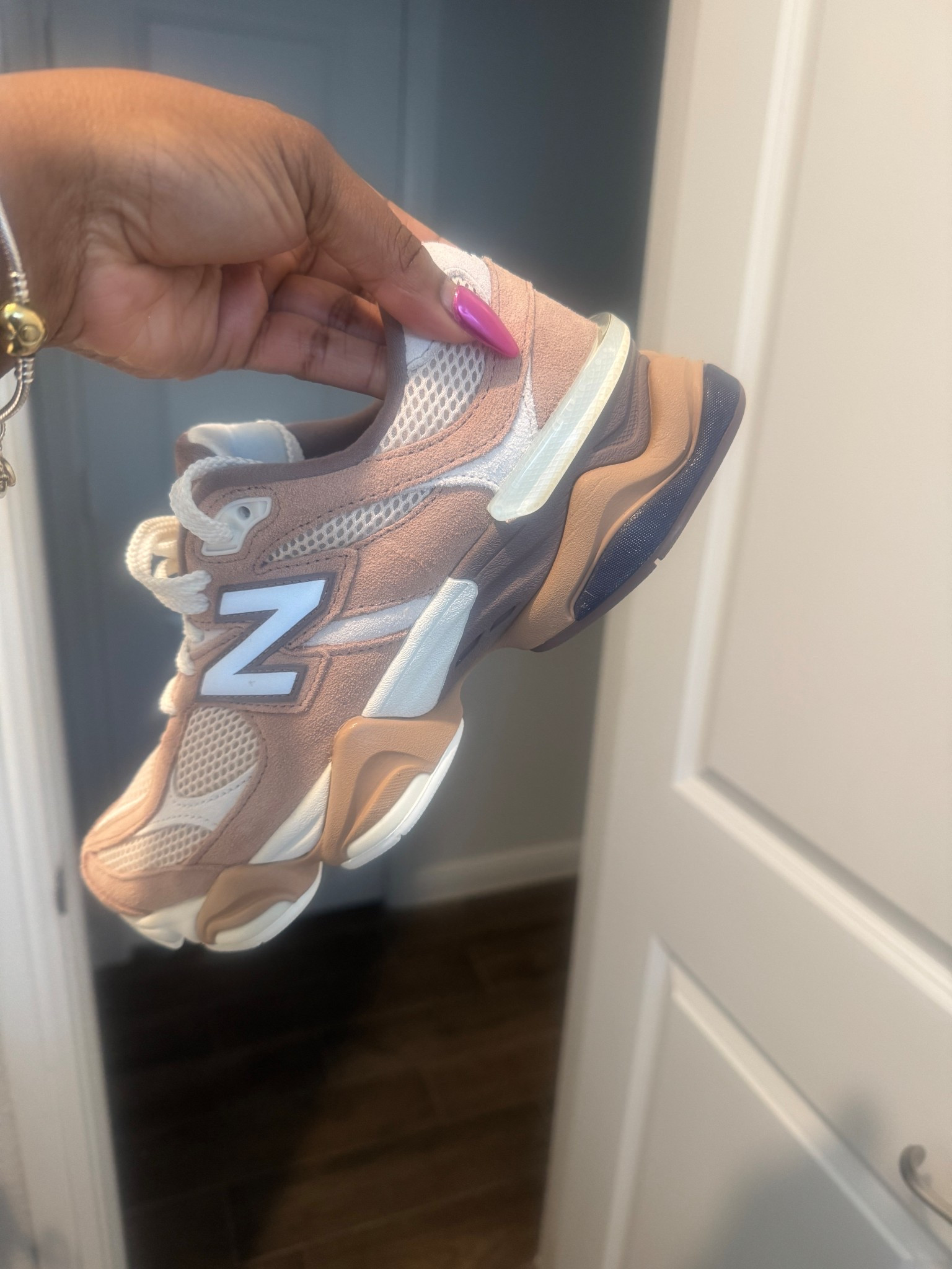 Okay y’all, I finally grabbed the New Balance 9060s in the Earth Shadow colorway and I am obsessed. The mix of taupe, sandy beige, and those little soft details makes them so easy to style!! 


—

	•	New Balance 9060 sneakers
	•	Earth Shadow colorway
	•	neutral sneakers for women
	•	chunky sneakers outfit
	•	everyday casual sneakers
	•	comfy lifestyle shoes
	•	athleisure style
	•	taupe beige sneakers
	•	trendy fall sneakers
	•	best neutral sneakers


#LTKSeasonal #LTKShoeCrush #LTKStyleTip