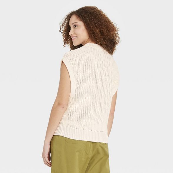 Women&#39;s Crewneck Cable Knit Sweater Vest - A New Day&#8482; Cream M | Target