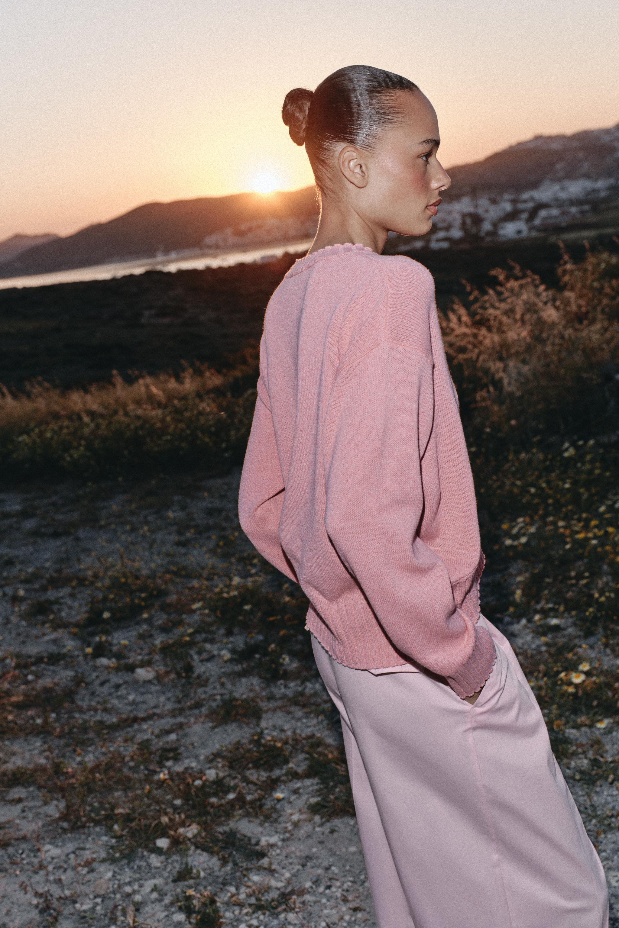 ASYMMETRIC HEM KNIT JUMPER | Zara US