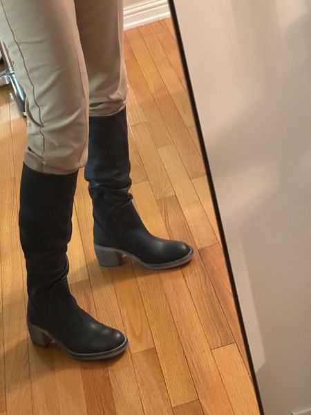 $99 at Tj Maxx but $298 at Free People!
They are true to size
Leather is super soft!



Fall fashion fall outfits fall outfit fashion over 40 fashion over 50 minimalistic style mom fashion fall boots block heel boots free people boots on sale black tall boots


#LTKSeasonal #LTKsalealert #LTKfindsunder100