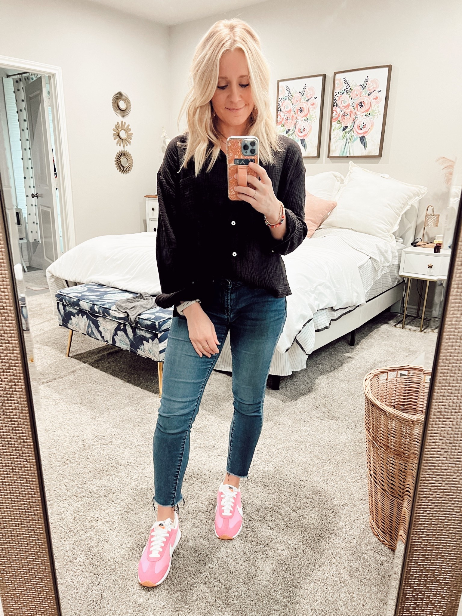 Casual Friday at the office.

Wearing the top of a 2-pc set that is currently 30% off on Amazon. 


#LTKFindsUnder50 #LTKSaleAlert #LTKStyleTip