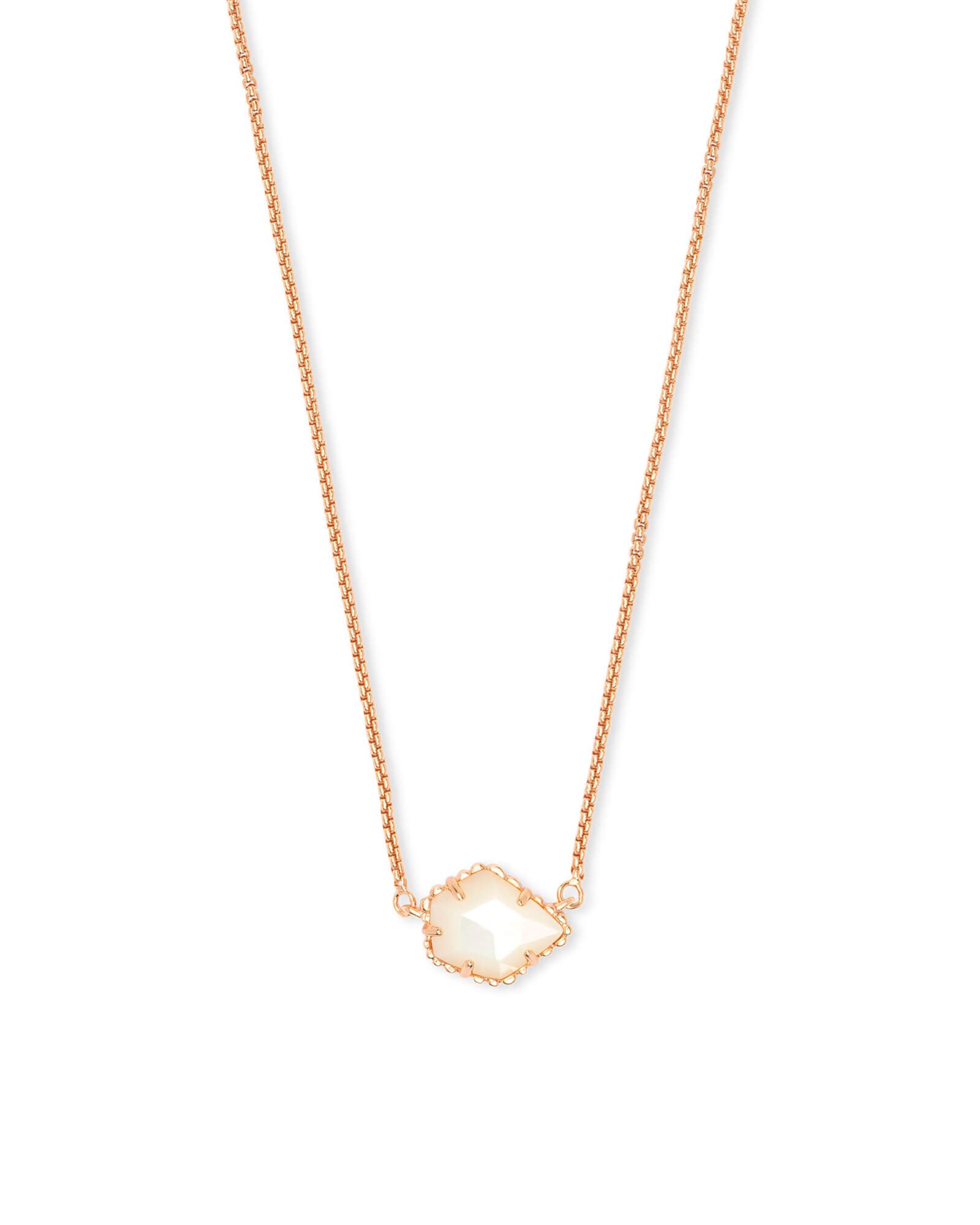 Tess Rose Gold Small Pendant Necklace In Ivory Pearl | Kendra Scott