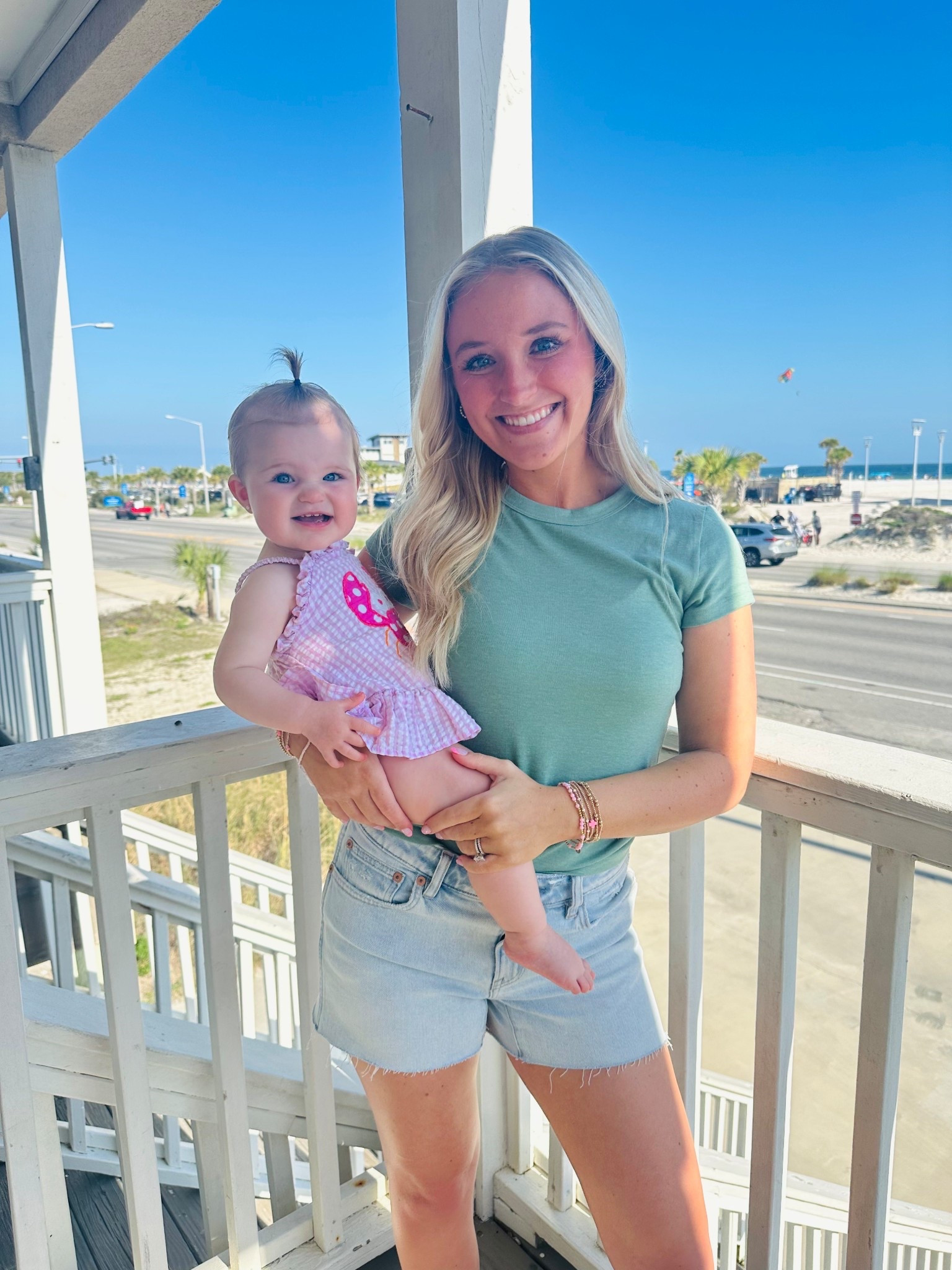 My beach baby 💘



#LTKPetite #LTKmomlife #LTKootd