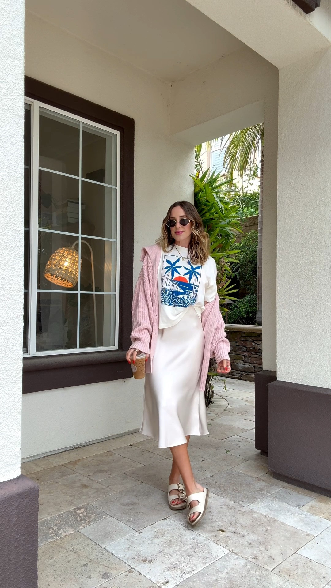 Spring outfit 🤍💐

#LTKdayinmylife #LTKmomlife #LTKgrwm