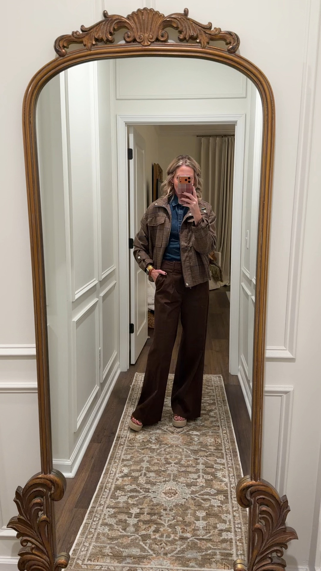 Today’s outfit of the day are these amazing twill pants from @Target and fun jacket…. Shirt is @gapstyle
