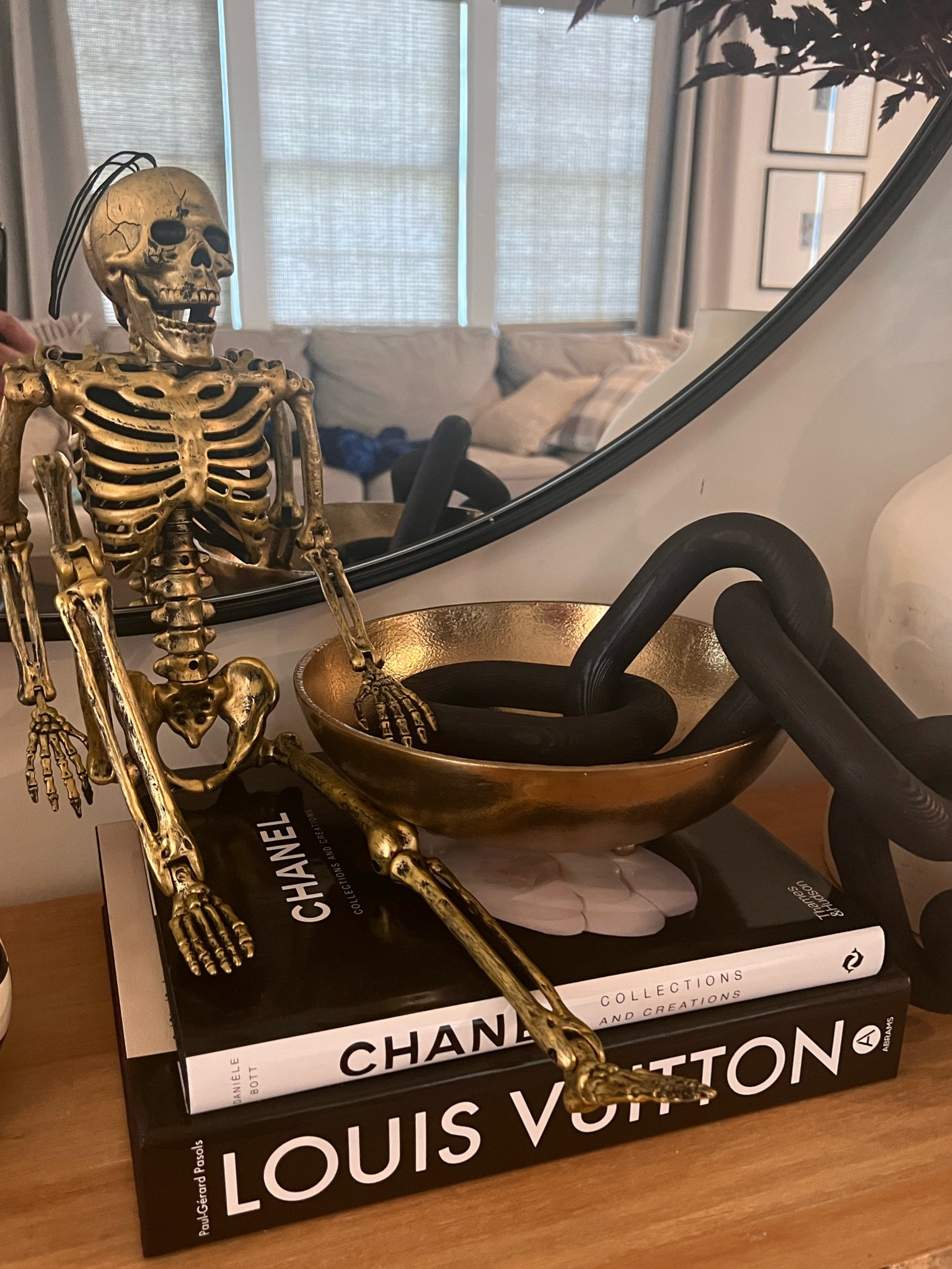 It’s that time of year // new gold size skeleton // Halloween // skeletons // home decor // Halloween decor 

#LTKfindsunder50 #LTKhome #LTKHalloween