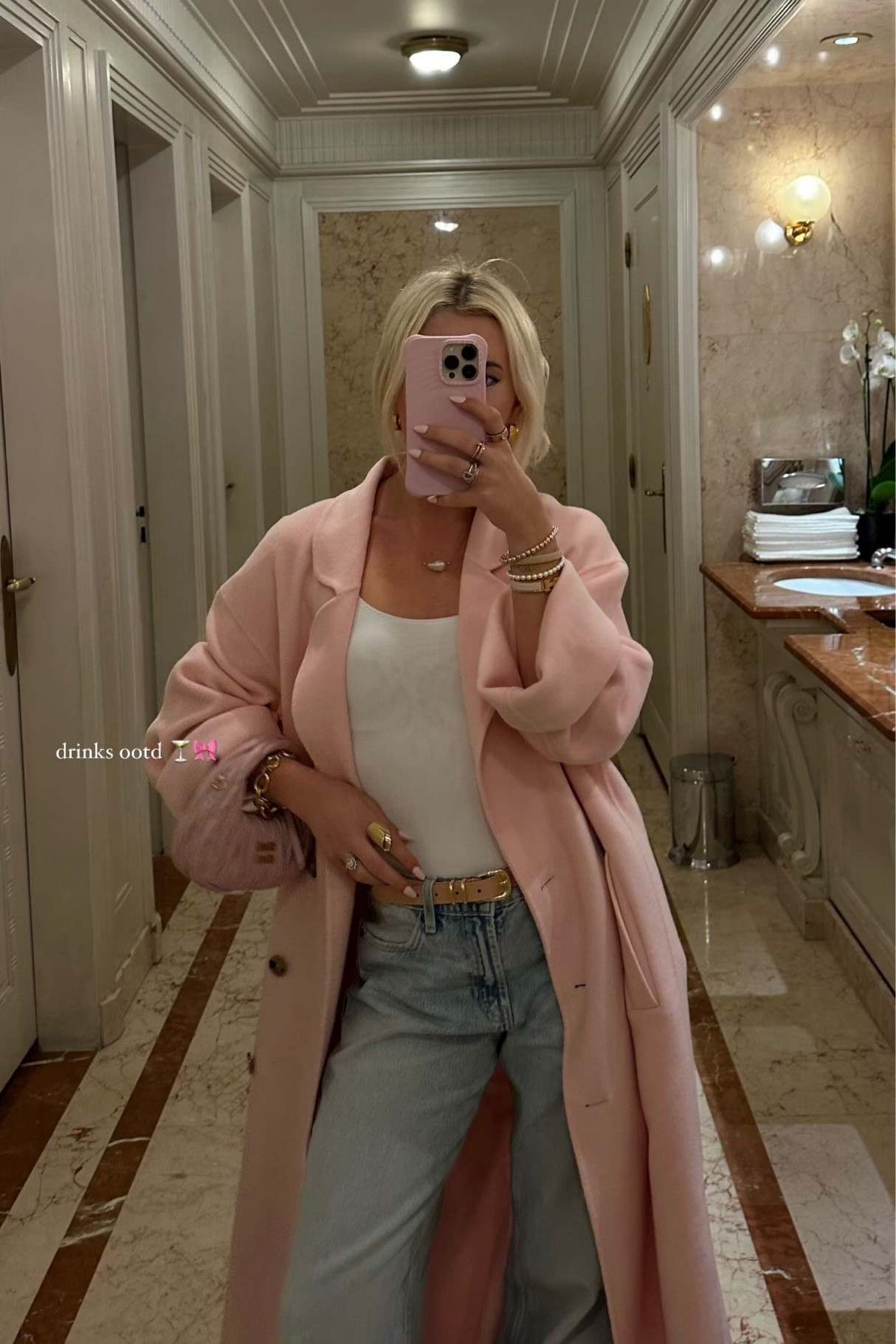 ootd in paris 🍸🎀 favorite coat ever for fallllll 

#LTKStyleTip #LTKSeasonal #LTKTravel