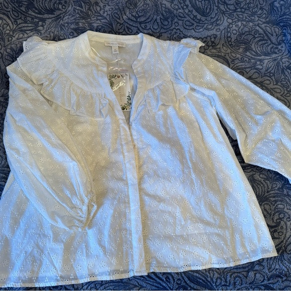 NWT White shoulder ruffled eyelet cotton blouse | Poshmark