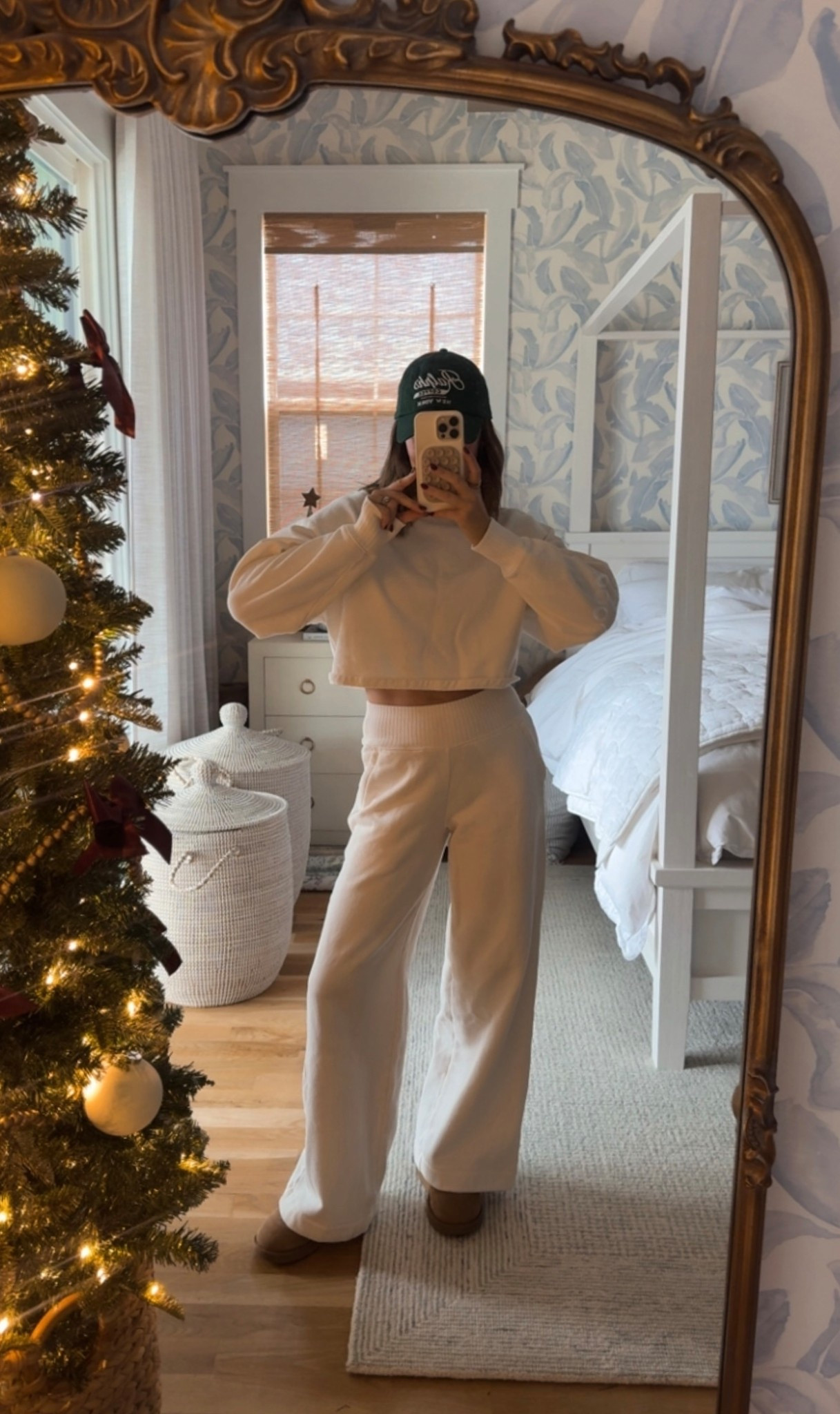 fave alo set 🐻‍❄️
(xs in top, small in bottom)

#LTKootd #LTKActive