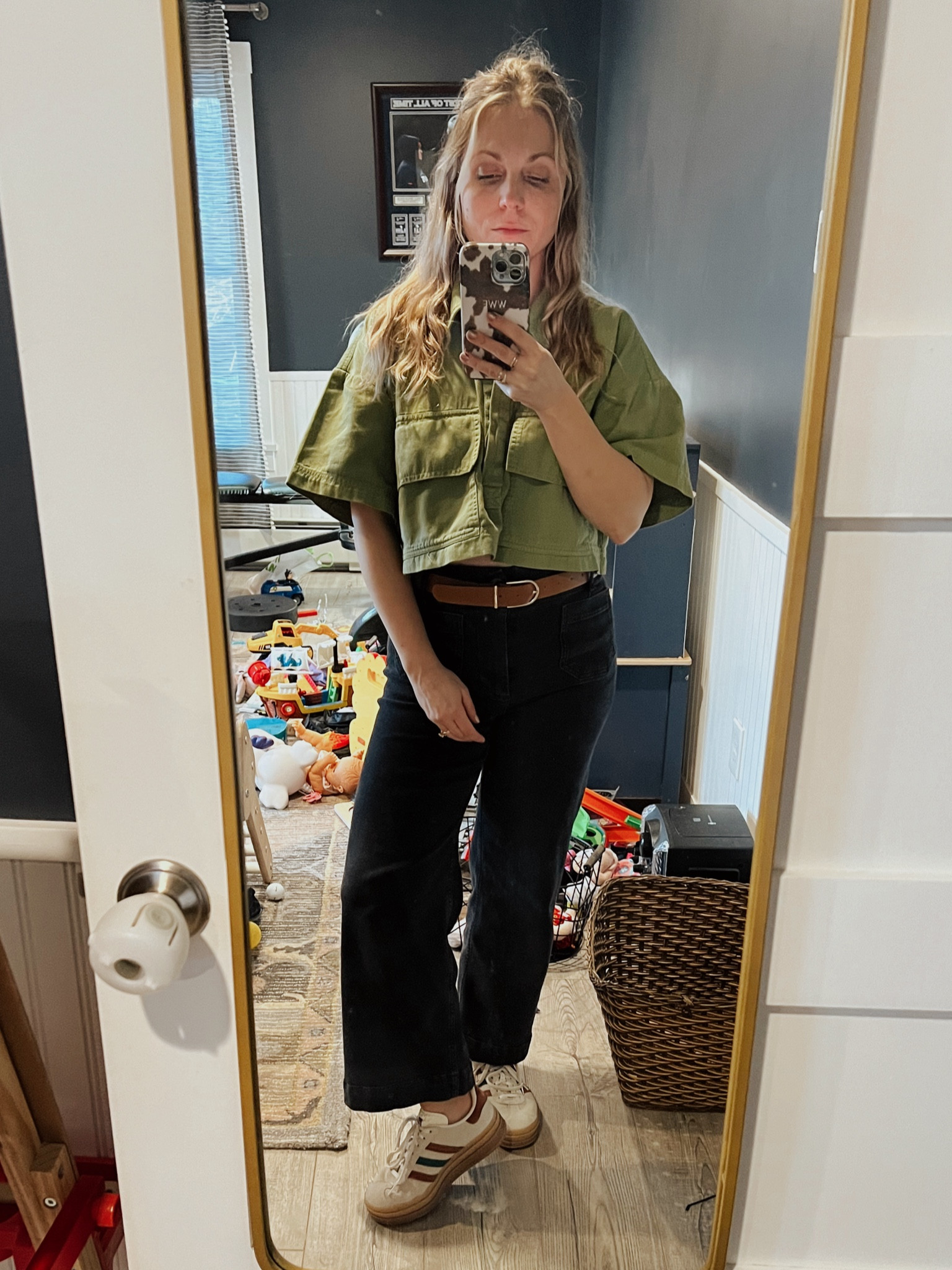 Cute fit ✔️messy playroom ✔️