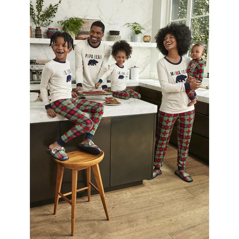 Dearfoams Men's Plaid Bear Matching Family Pajamas Set, 2-Piece, Sizes S-3XL | Walmart (US)