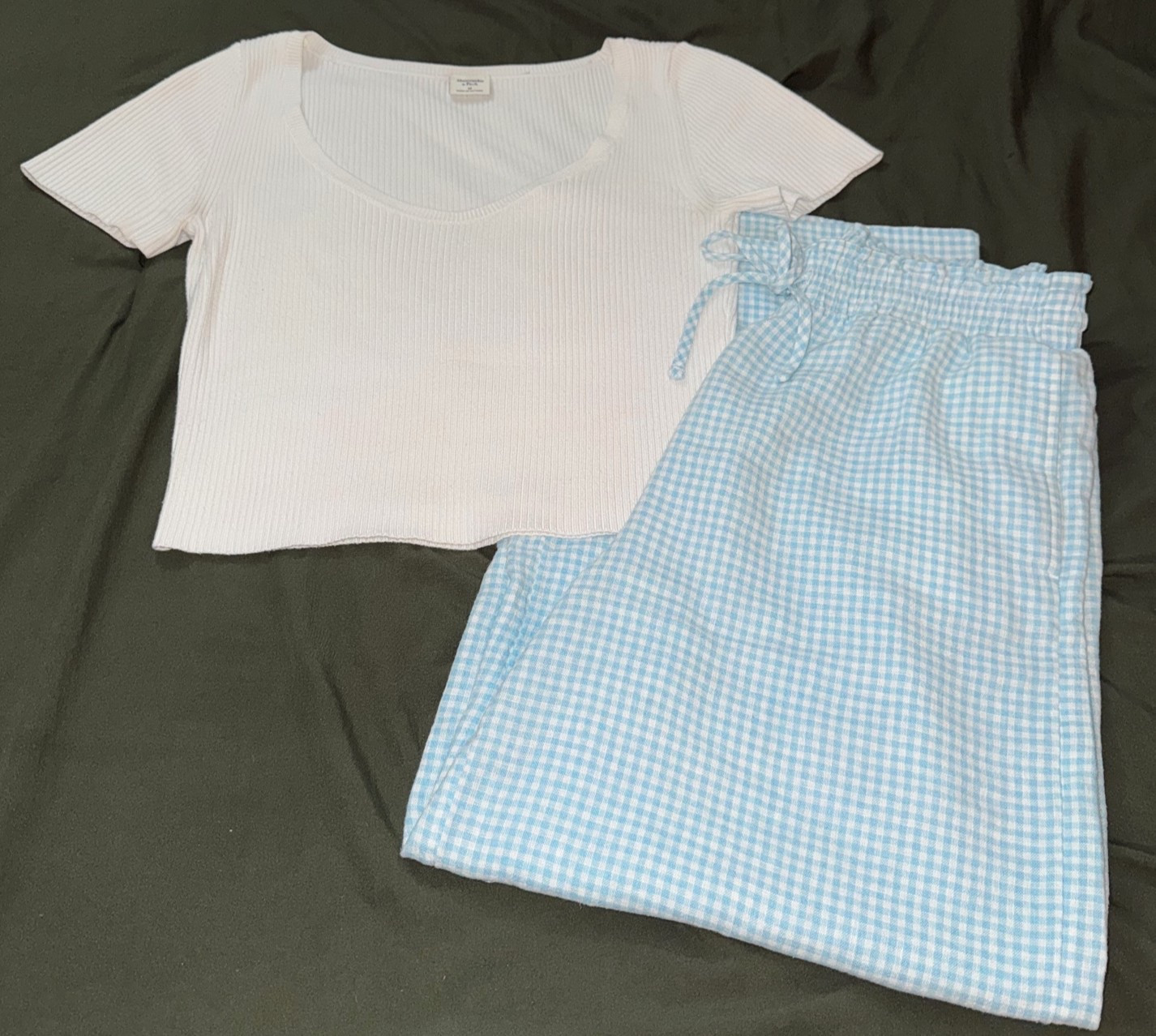 POV: you’re a girl who loves comfy work outfits that still look put together. 🤍

#LTKWorkwear #WorkOutfit #NursePractitioner #NPStyle #HealthcareStyle #ClinicStyle #BusinessCasual #OfficeStyle #SpringStyle #SummerStyle #EverydayStyle #NeutralStyle #CapsuleWardrobe #WorkwearInspo #LTKFashion #LTKFinds #LTKStyle #WomenInMedicine #OOTD #SimpleStyle

#LTKgrwm #LTKootd #LTKWorkwear
