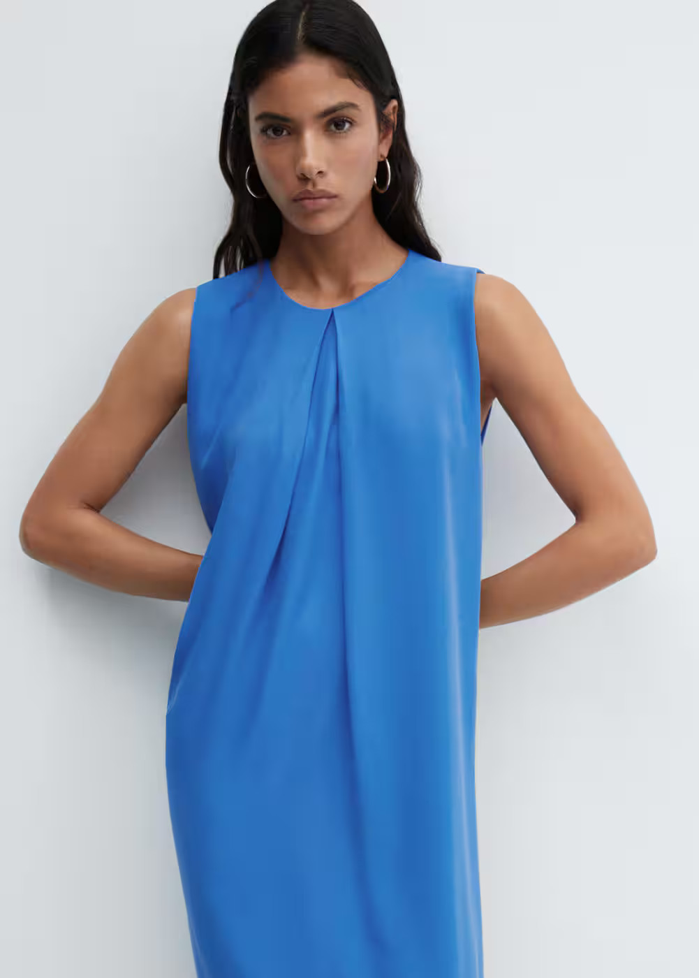 Kleid mit zierausschnitt -  Damen | Mango Deutschland | MANGO (DE)