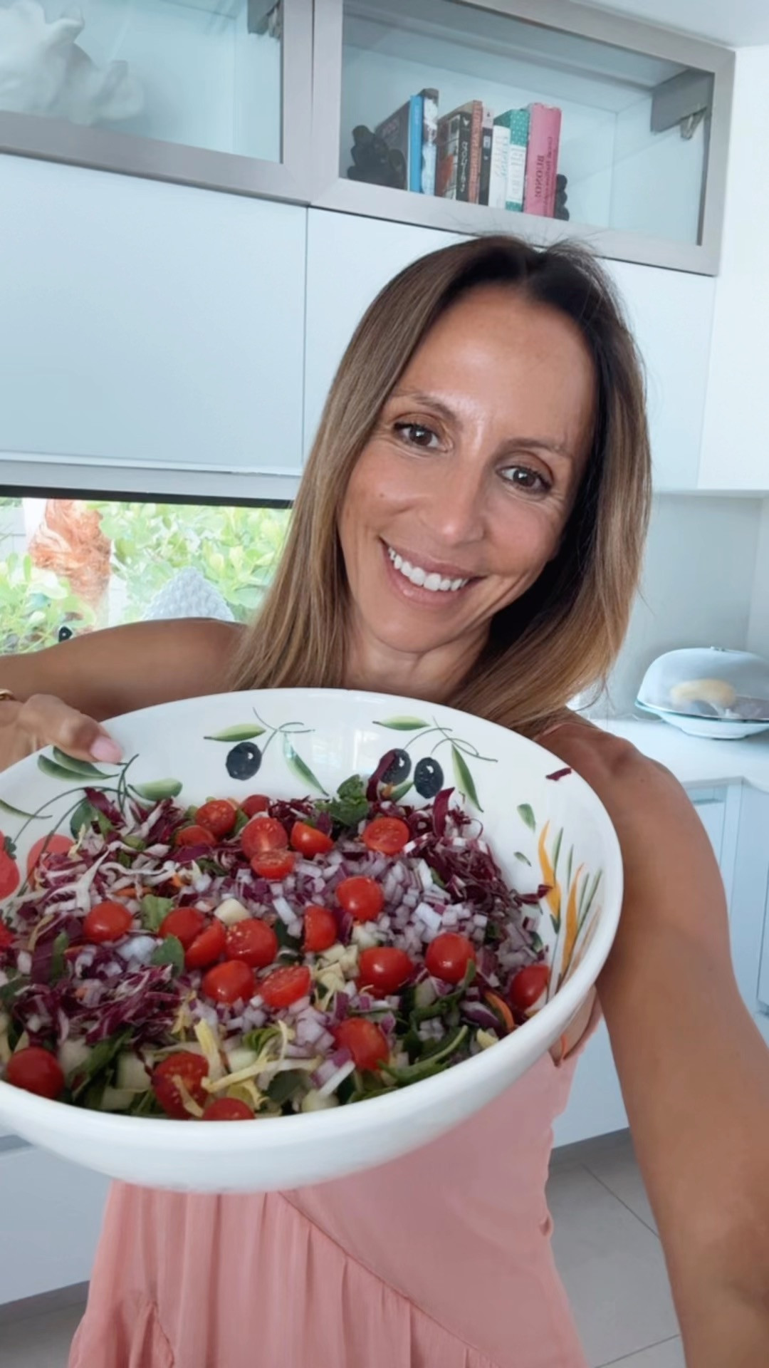 Everything I use to make my signature Italian-style salads at home — from my favorite Partanna olive oil and Sicilian sea salt to the beautiful ceramic salad bowl and tools I can’t live without. These pieces make every salad feel like la dolce vita. 🫒🥗✨ 

 #LTKSeasonal #LTKOver40 #LTKHome