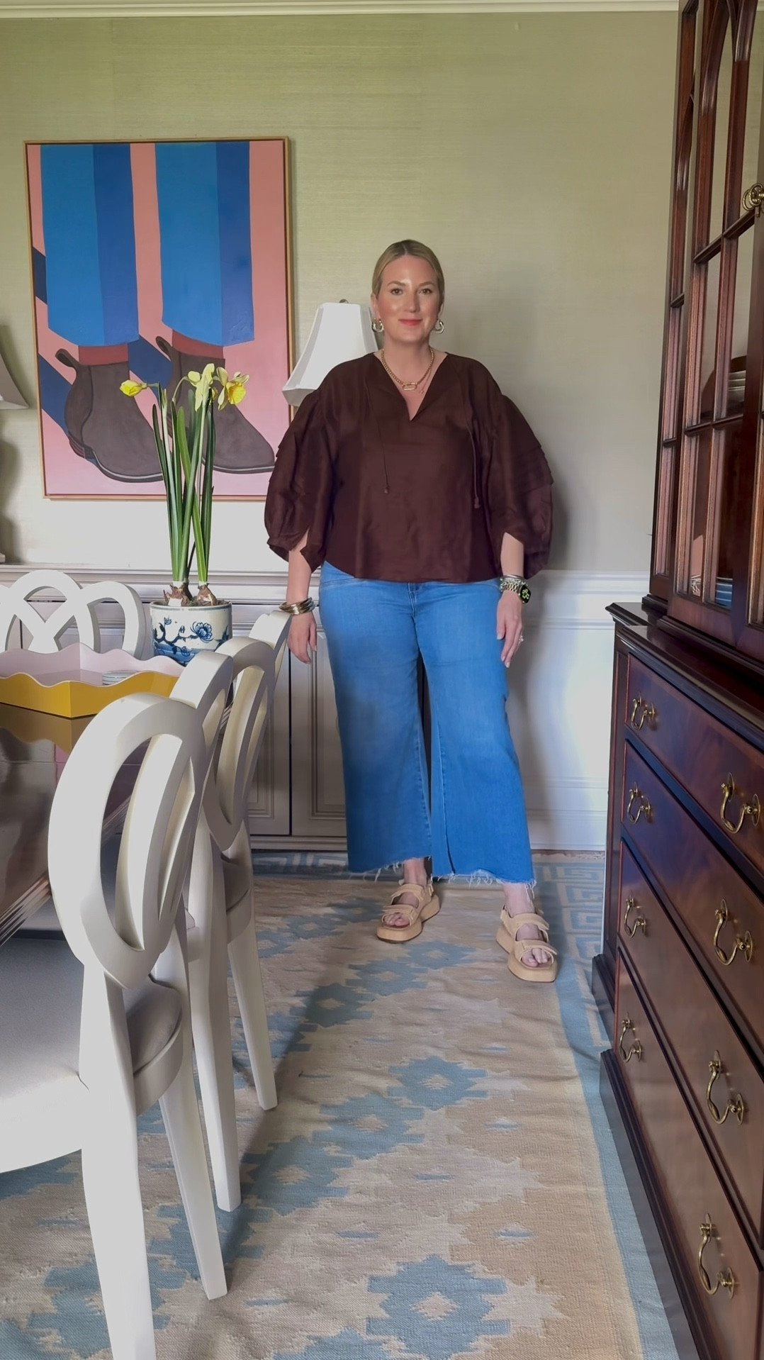 Absolutely love this chocolate Brien top, true to size 

Bell sleeve linen top 
Casual wide leg denim jeans 
Loftier Randall summer sandals 
Banana republic linen top 
Paige denim 

#LTKMidsize #LTKOver40