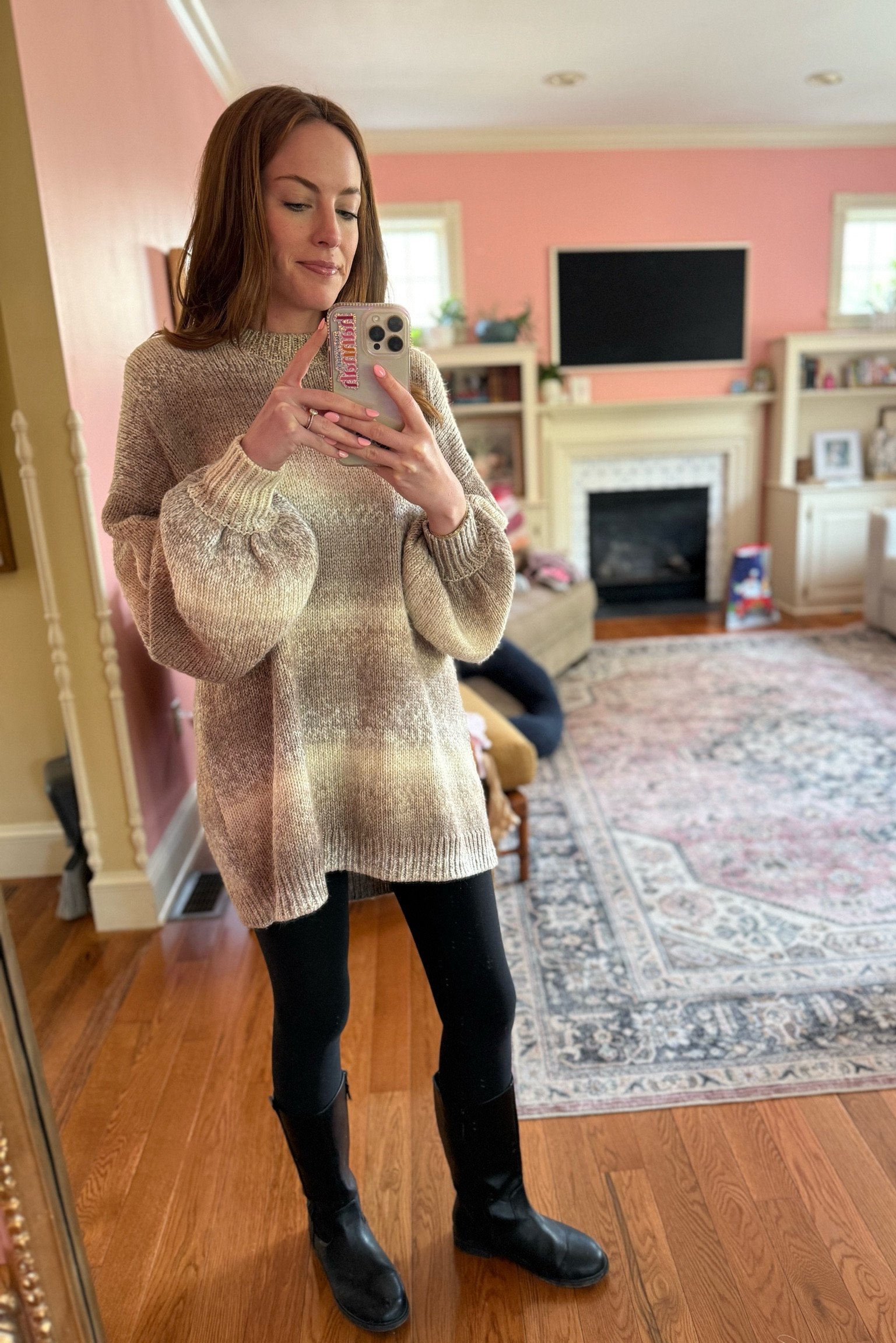Another sweater dress day! Wearing a size small! Love the sleeves on this one! 