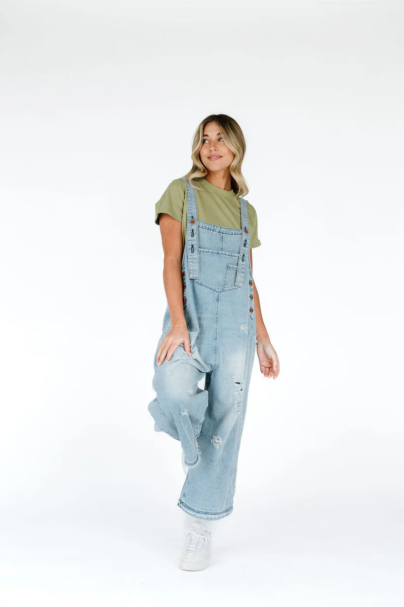 Light wash women's denim overalls wide leg | FEHRNVI