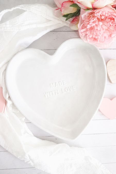 Heart Pie Plate

Valentine’s Day baking / Valentine’s Day treat / demdaco / sentimental gifts / gifts for foodie 

#LTKSeasonal #LTKGiftGuide #LTKhome