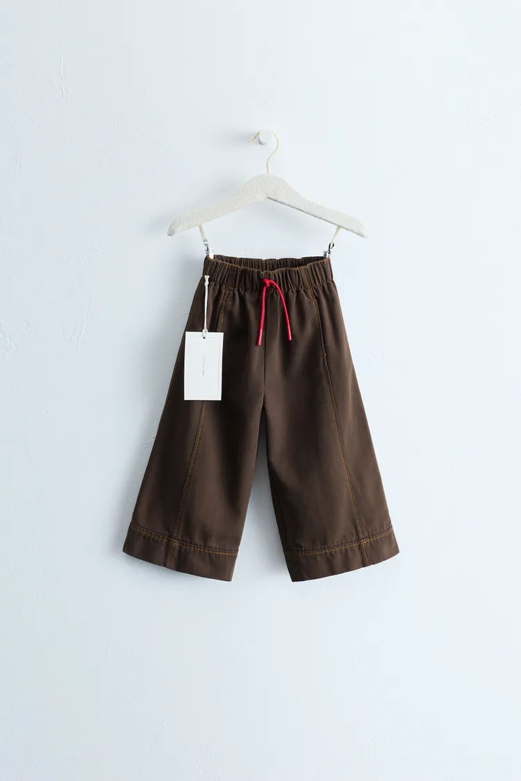 Wide leg pants made of cotton fabric. Features an elastic waistband for comfort, front pockets, a... | Zara US