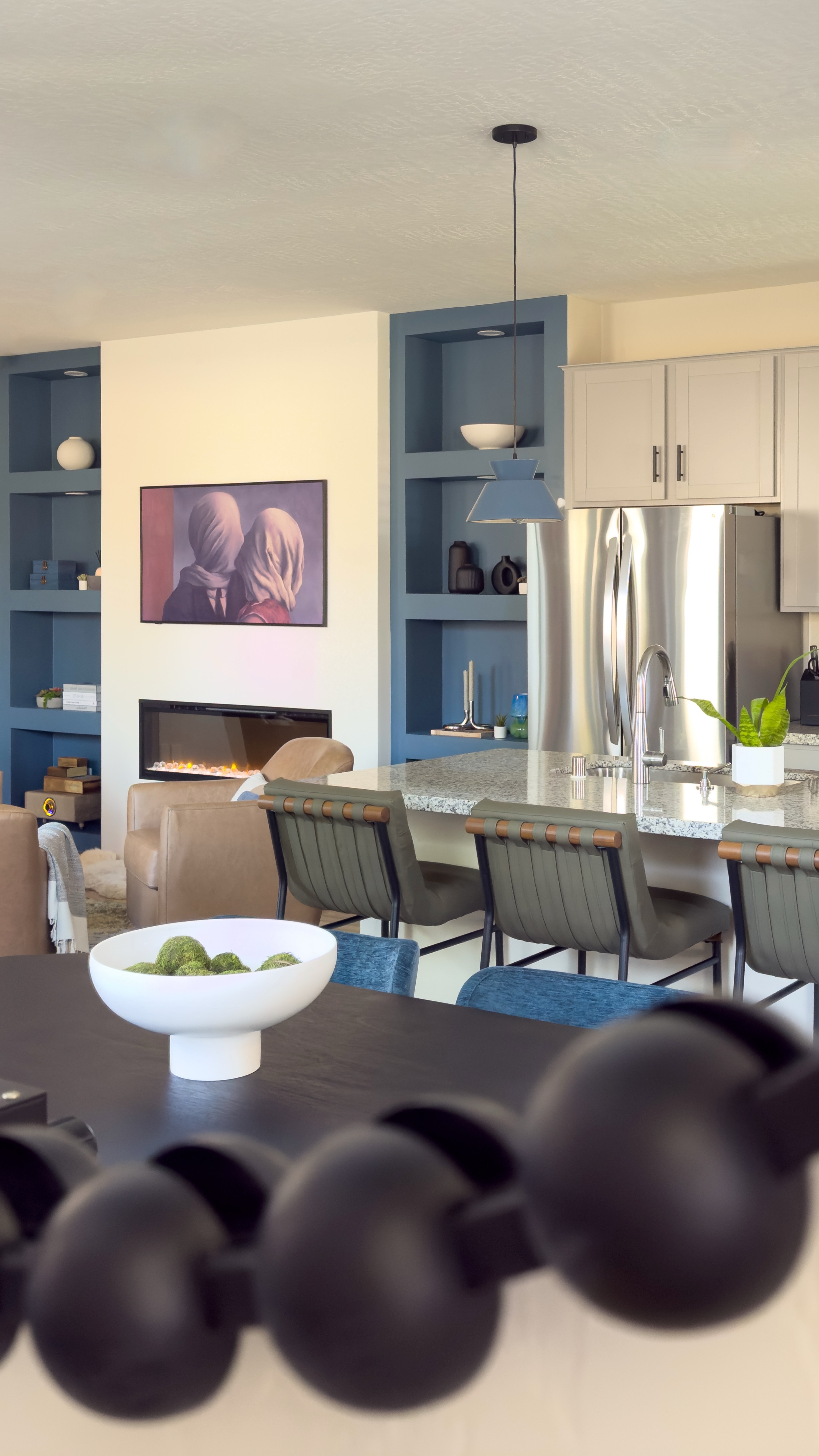Project Reveal: Redpoint Townhome – Summerlin
Welcome to the cozy elegance of this modern townhome in the heart of Summerlin! I loved bringing warmth and depth to this space through layered neutrals, rich textures, greens and moody blue built-ins that frame the fireplace like a piece of art. Every detail was curated to balance comfort with sophistication for my clients to enjoy it on daily basis. 

This home now feels like a peaceful retreat with personality. What’s your favorite corner?

Thank you to my sweet daughter @severinamijan for filming 🎥& making this video for her mama 😘

#InteriorDesign #SummerlinHomes #DressYourSpace #SandraMijan #LasVegasInteriorDesigner #TownhomeDesign #ModernLiving #CozyVibes #DesignDetails #RedpointSummerlin #NeutralDecor #VegasDesign #HomeInspo
