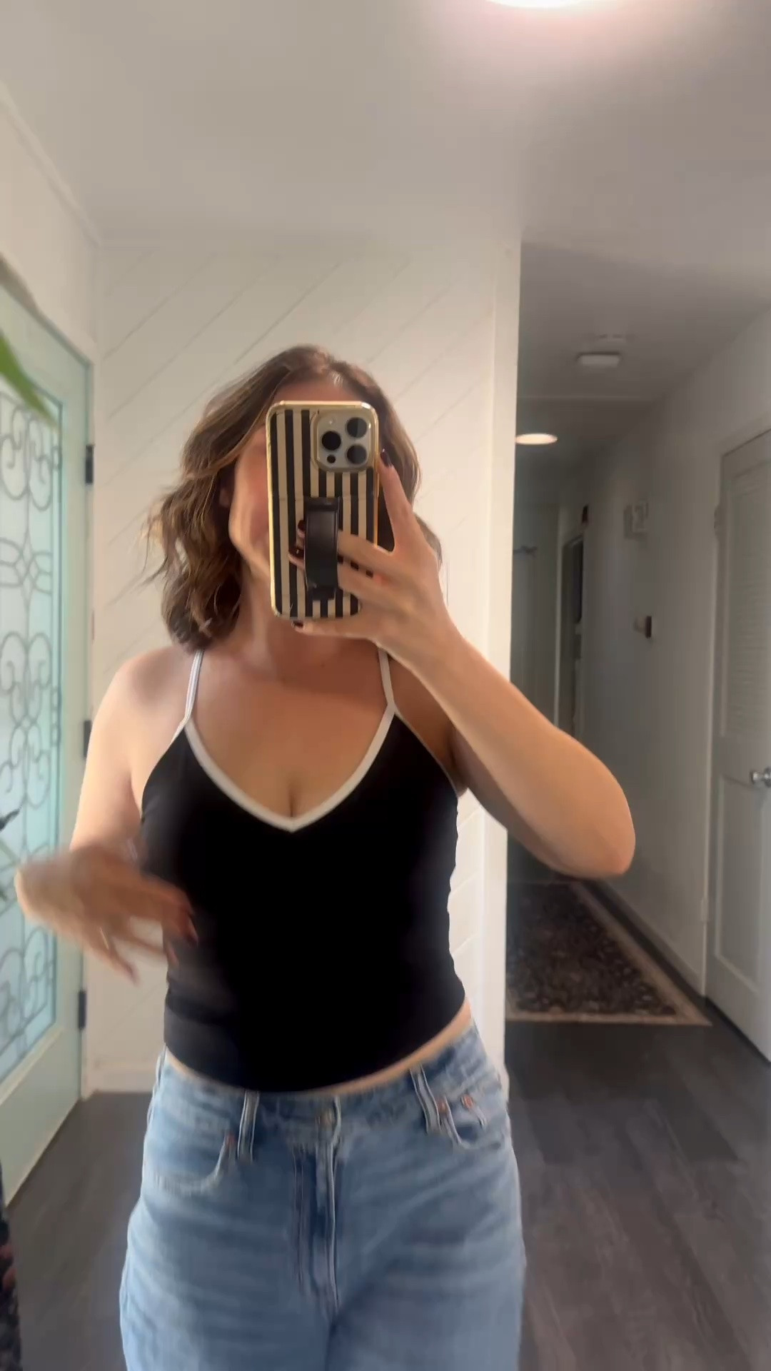 Grabbing this tank in all the different colors. Wearing a size medium

#LTKgrwm #LTKSaleAlert #LTKmomlife