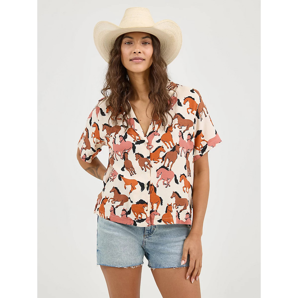 Women's Wrangler Retro® Cowgirl Camp Shirt in Orange Horses | Wrangler