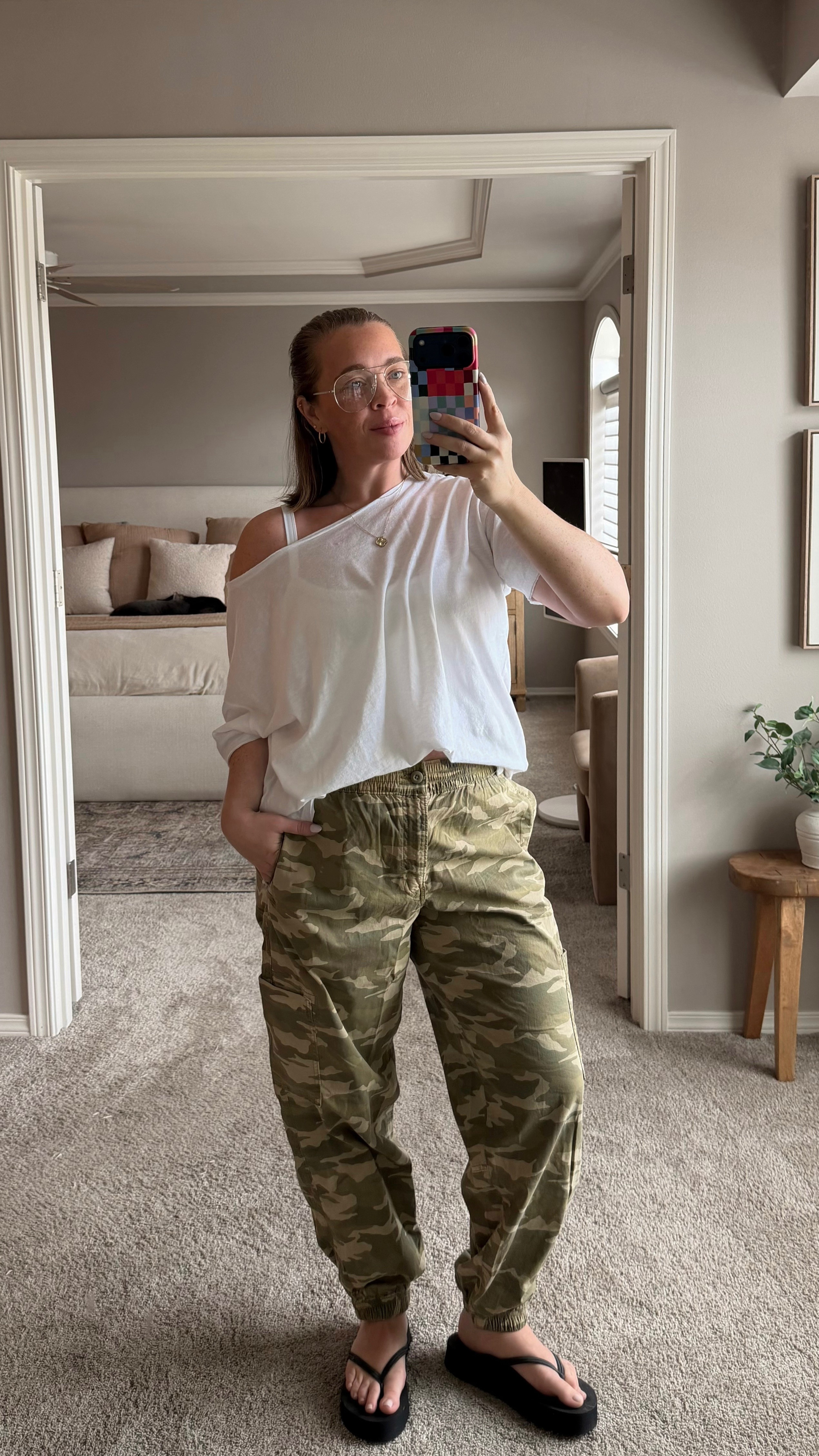 Spring Outfit of the Day 🪞💚 | Wearing a size small top and 12 regular pants | Size 10 | M/L | 5'4"  

 