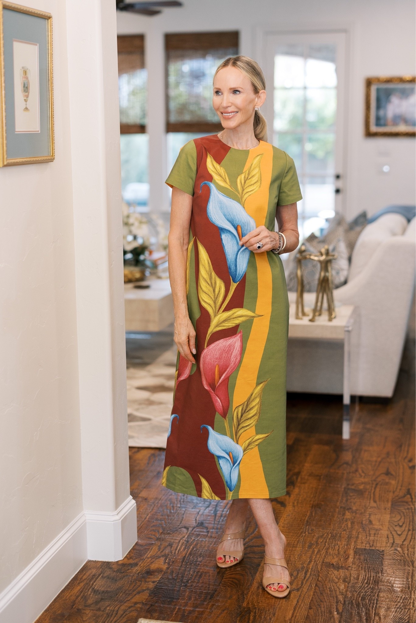 The most beautiful dress that will take you into the fall season. Code: MEGAN15 saves!