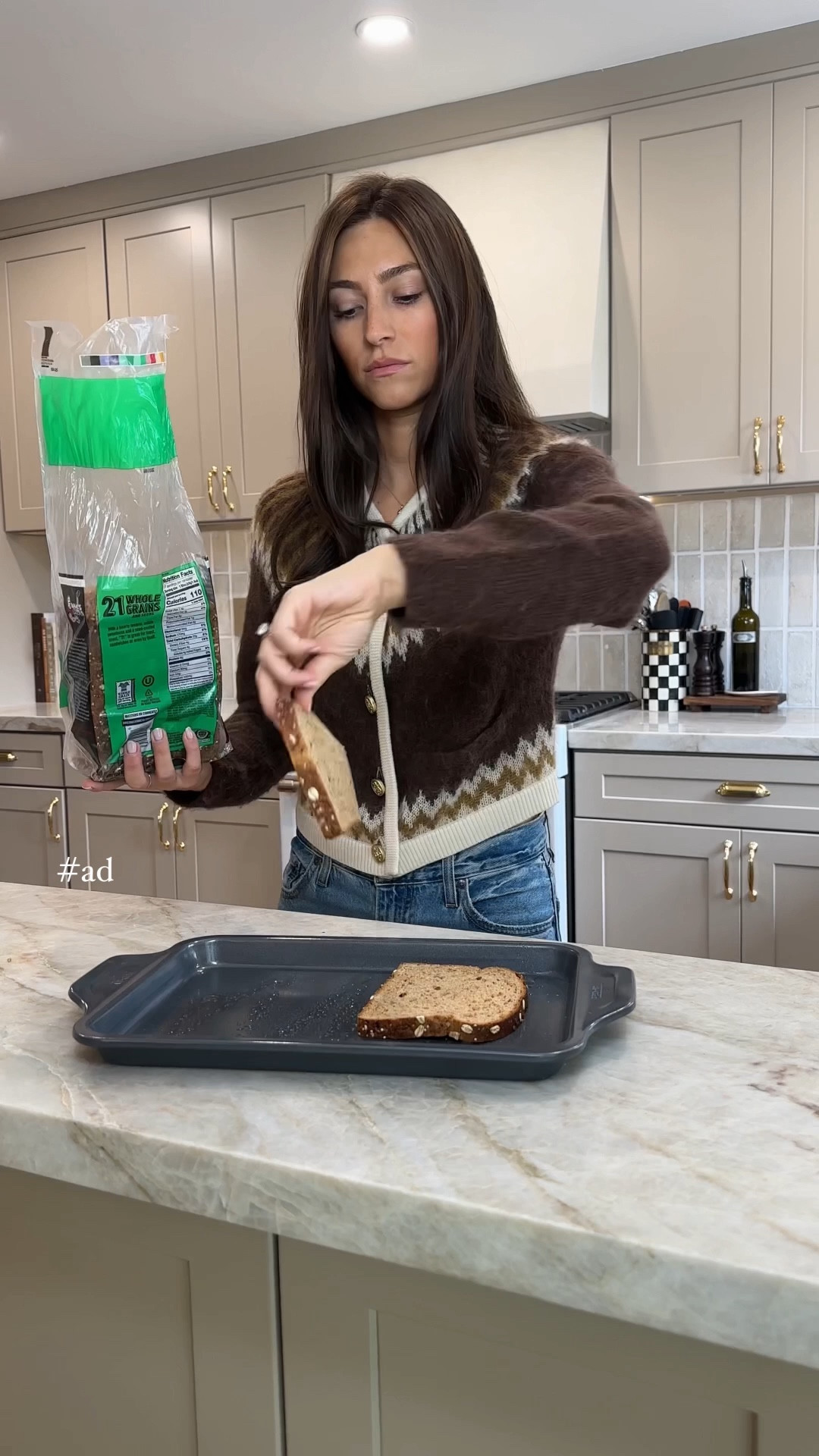 #ad easy air fryer breakfast toast using @daveskillerbread Organic 21 Whole Grains & Seeds
#dkbbreadhead #daveskillerbread #killertasteandtexture #TargetPartner #Target @daveskillerbread @target