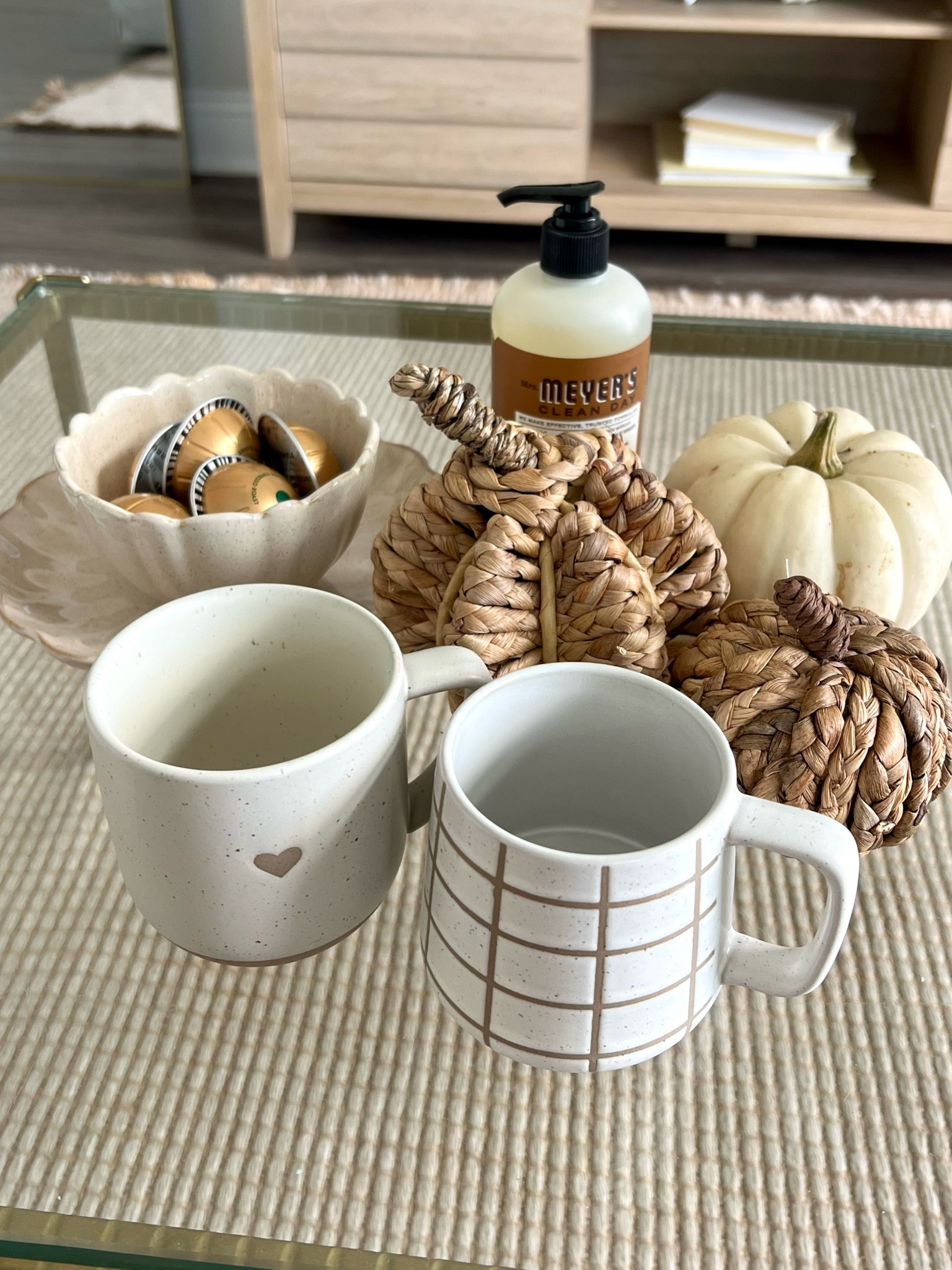 Fall home decor finds and scalloped plate ware!

Fall mugs, rattan pumpkins, home decor

#LTKHome #LTKSeasonal #LTKFallSale