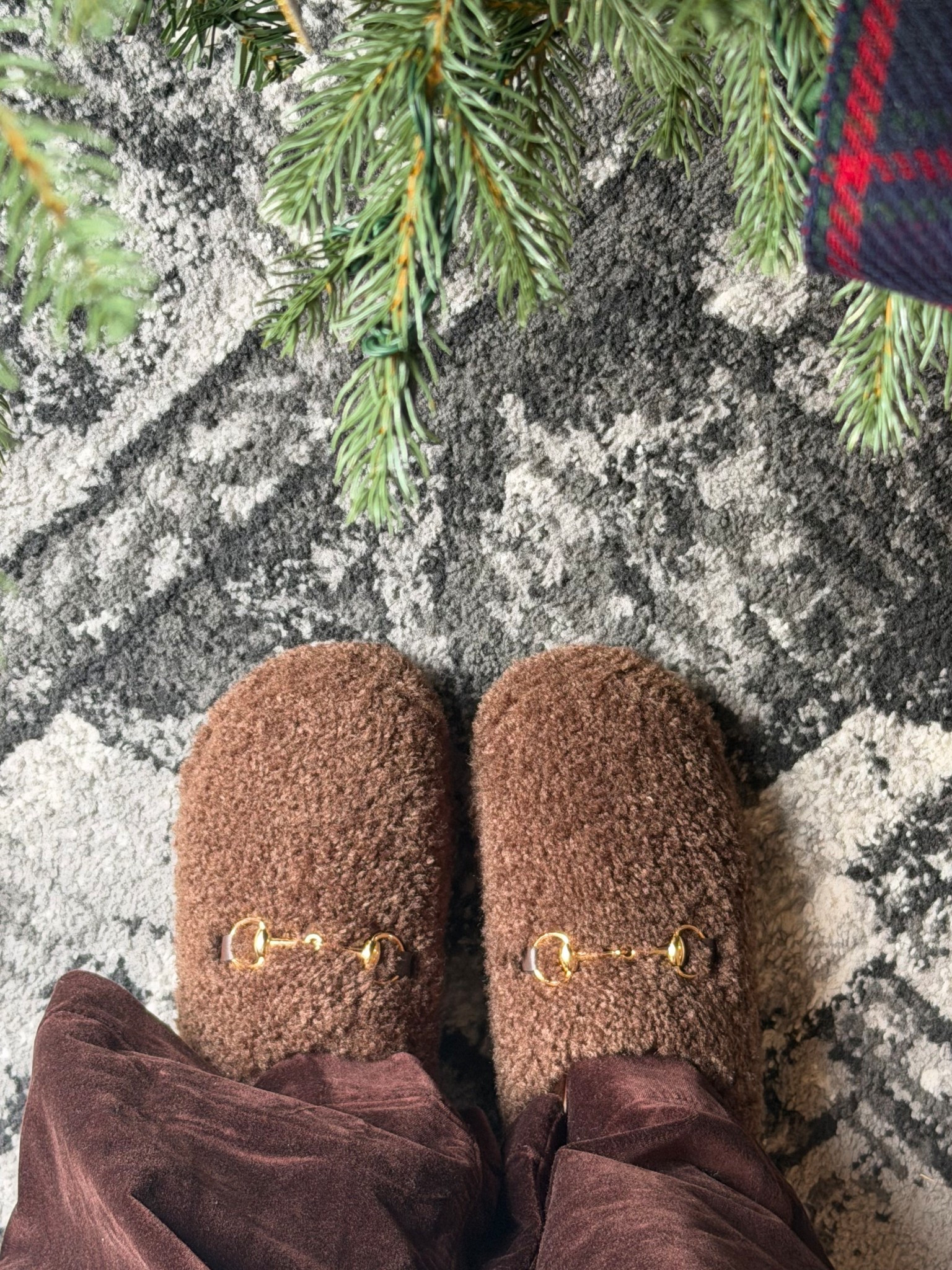 The cutest slippers! Designer look for less.

Gifts under $100
Gifts for her
Gifts for him
Unique gifts
christmas gifts 
gift guide

#LTKHoliday #LTKFindsUnder50 #LTKGiftGuide