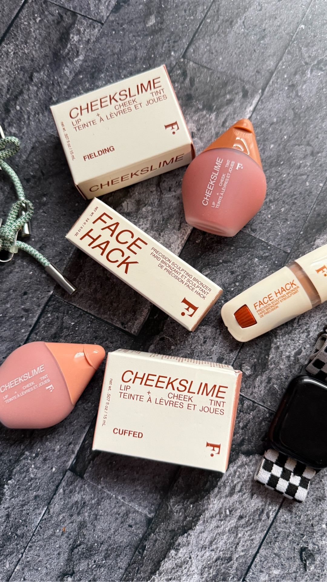 The faux freckle mavens @freck are helping your to serve up good face with Face Hack.  This bronzer stick works over foundation or bare skin and blurs, blends, and creates dimension.  Then you can get “slimed” with their Cheekslime a liquid lip and cheek tint.  Just 2 things to make a quick no makeup makeup look rock.

#LTKGiftGuide #LTKBeauty #LTKOver40